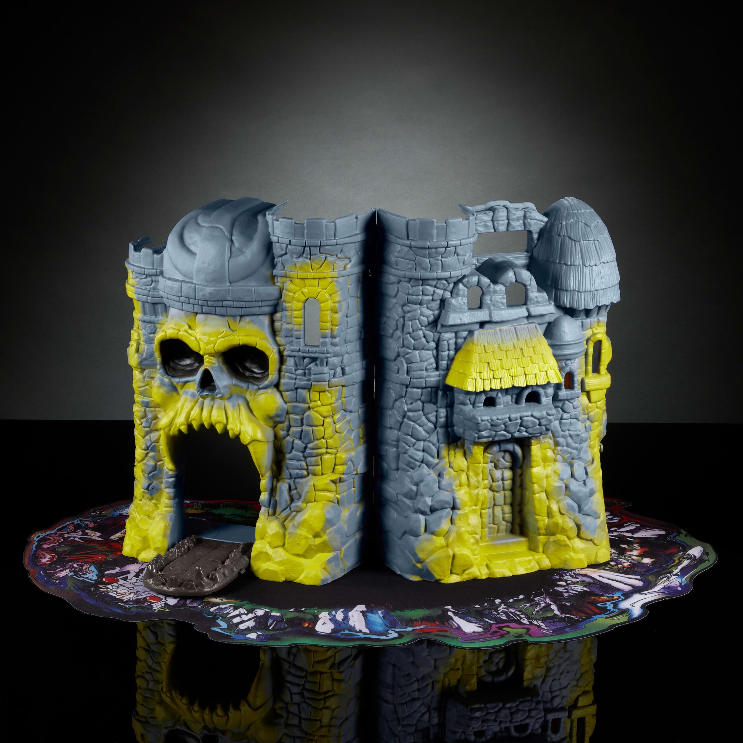 Masters Of The Universe Vintage Castle Grayskull Playset With Display Mat & 1 Figure & Accessories - Image 2