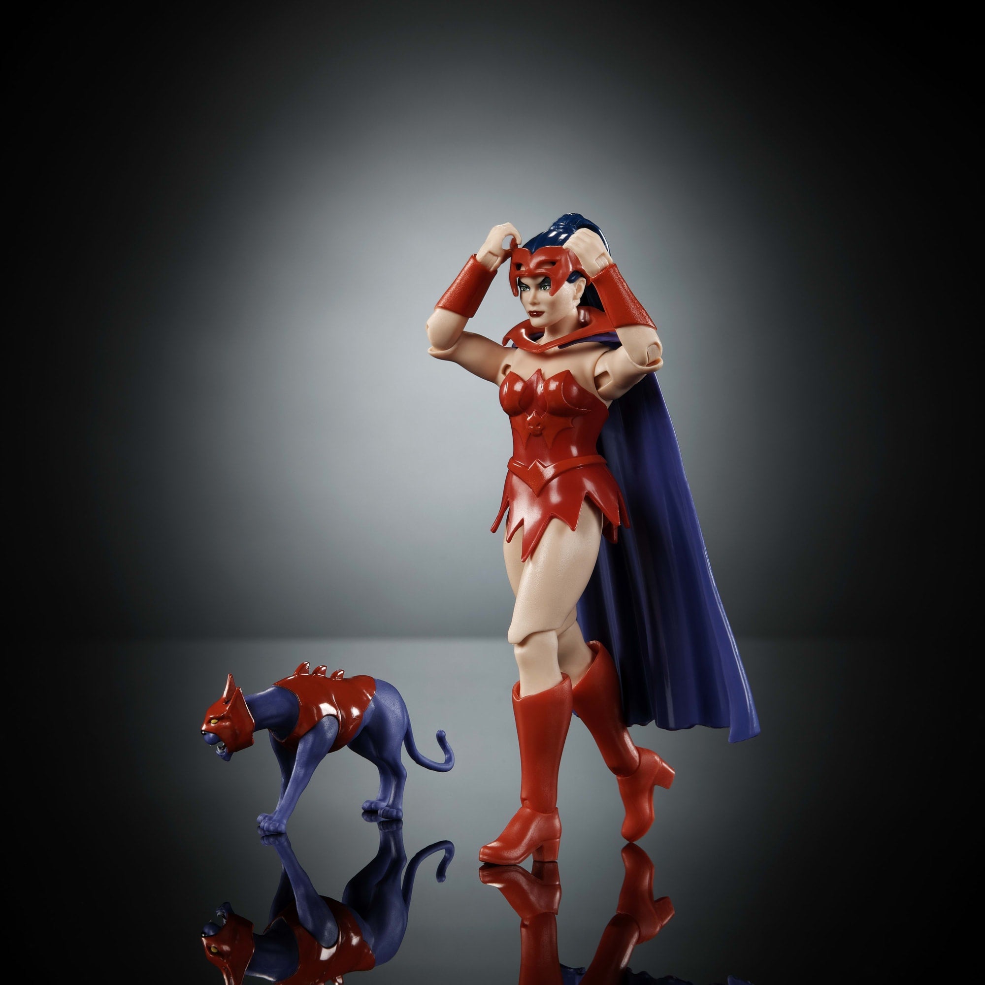 Masters of the Universe Origins Figura de Acción Cartoon Collection Catra de 5.5 pulgadas - Image 4