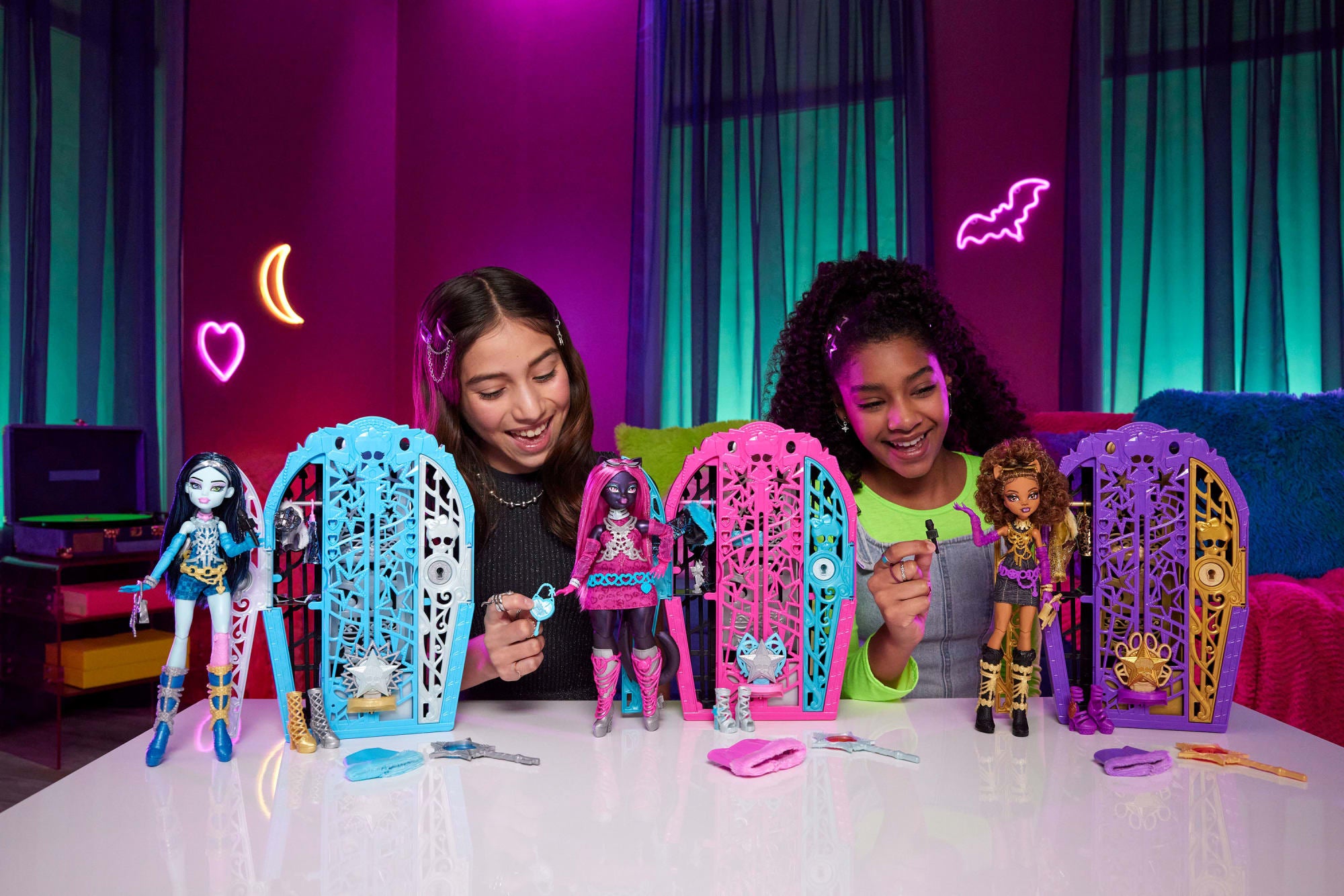 Monster High Bonecas Skulltimate Secrets 6 Hauntlywood Mysteries Surpresa - Image 2