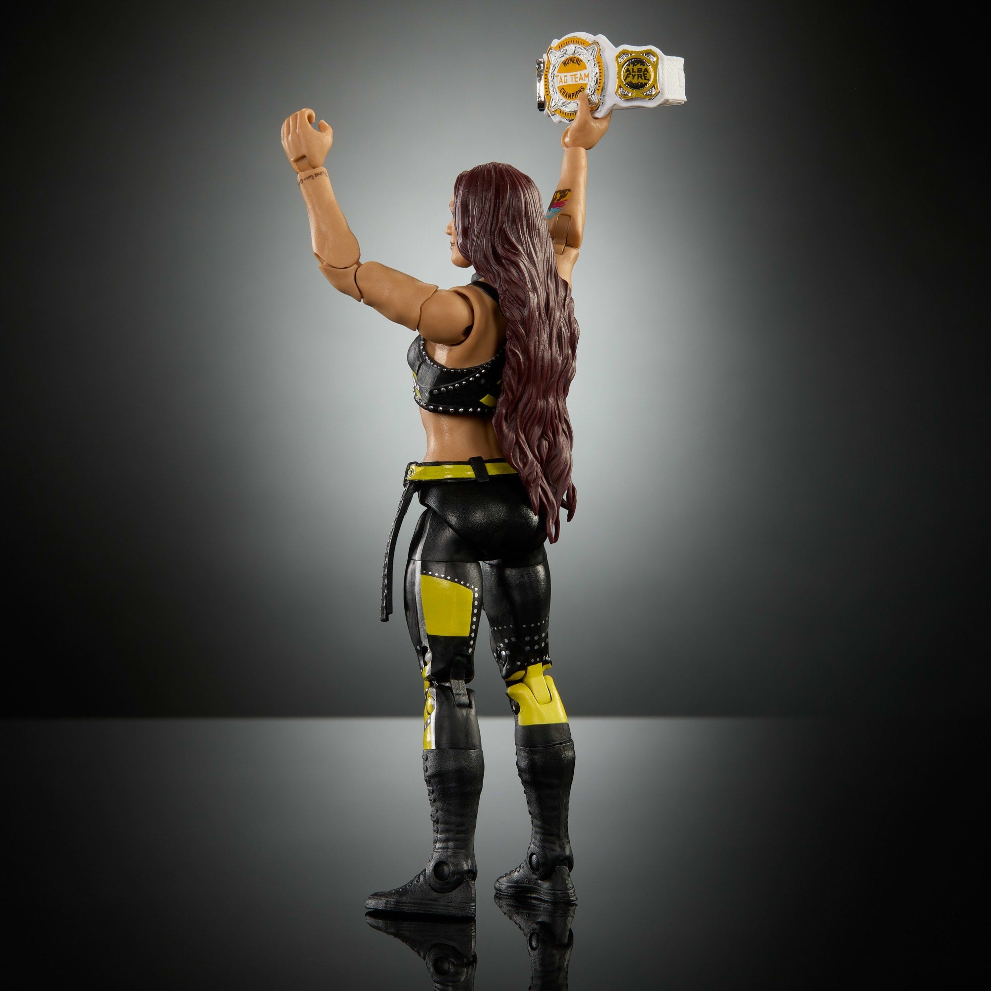 WWE Elite Alba Fyre Action Figure. Series #121. 6-Inch Collectible With Articulation & Accessories - Image 5