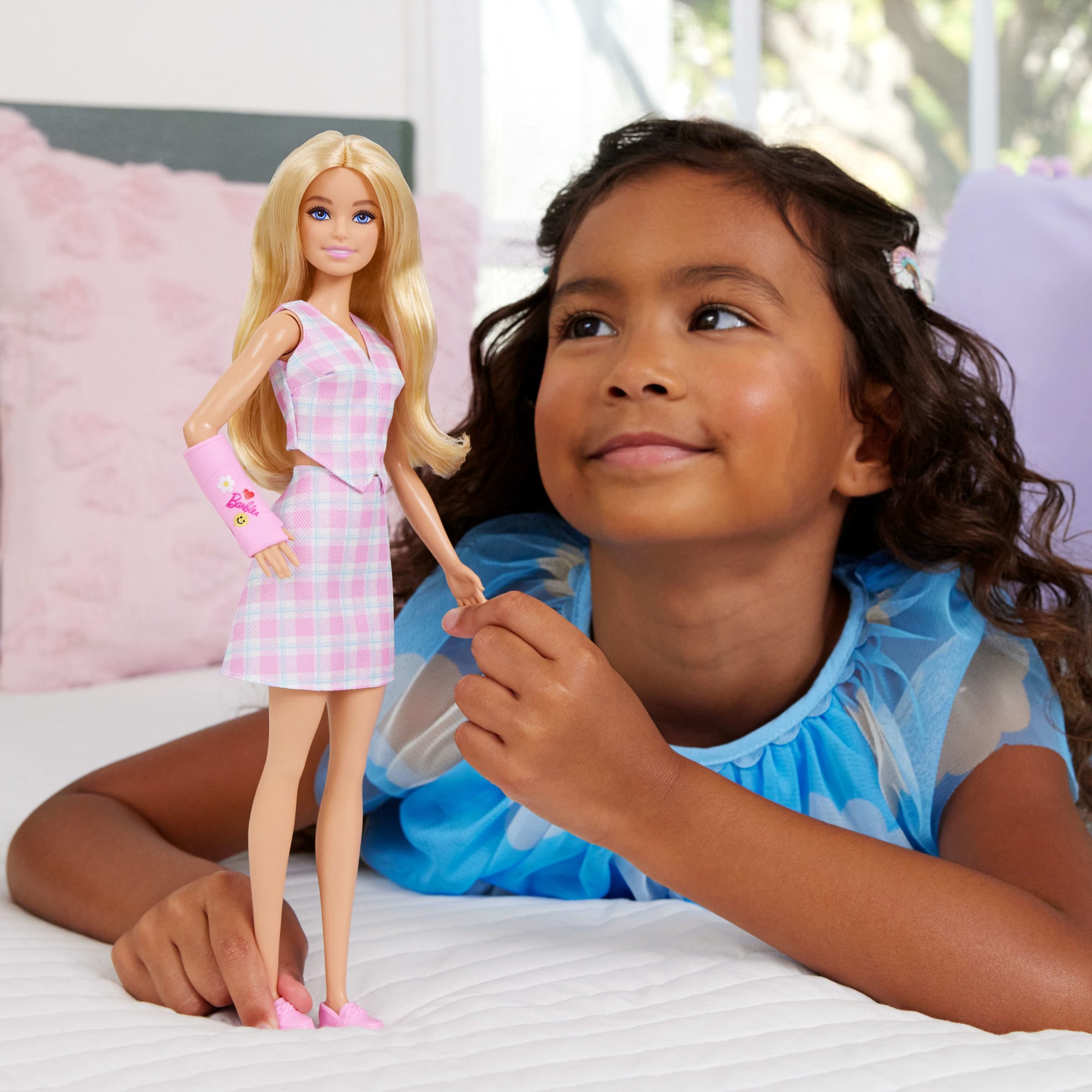 Barbie Poupée Barbie® Fashionistas Plâtre Rose - Image 2