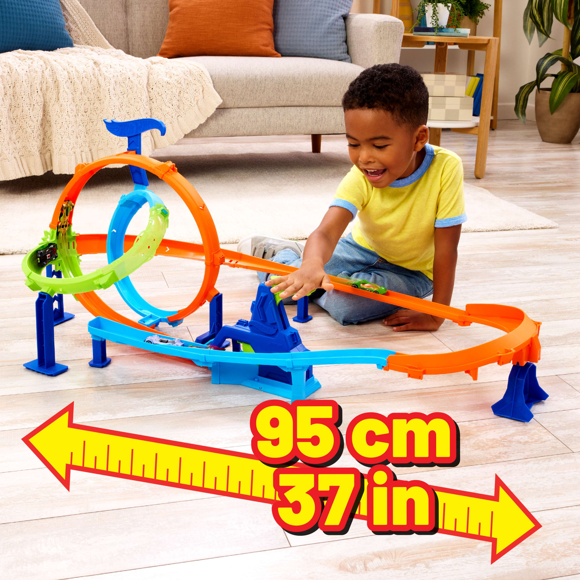 Hot Wheels Stunt Tracks Rapid Launch Cyclone Track Set & 1:64 Scale Die-Cast Toy Car - Image 2