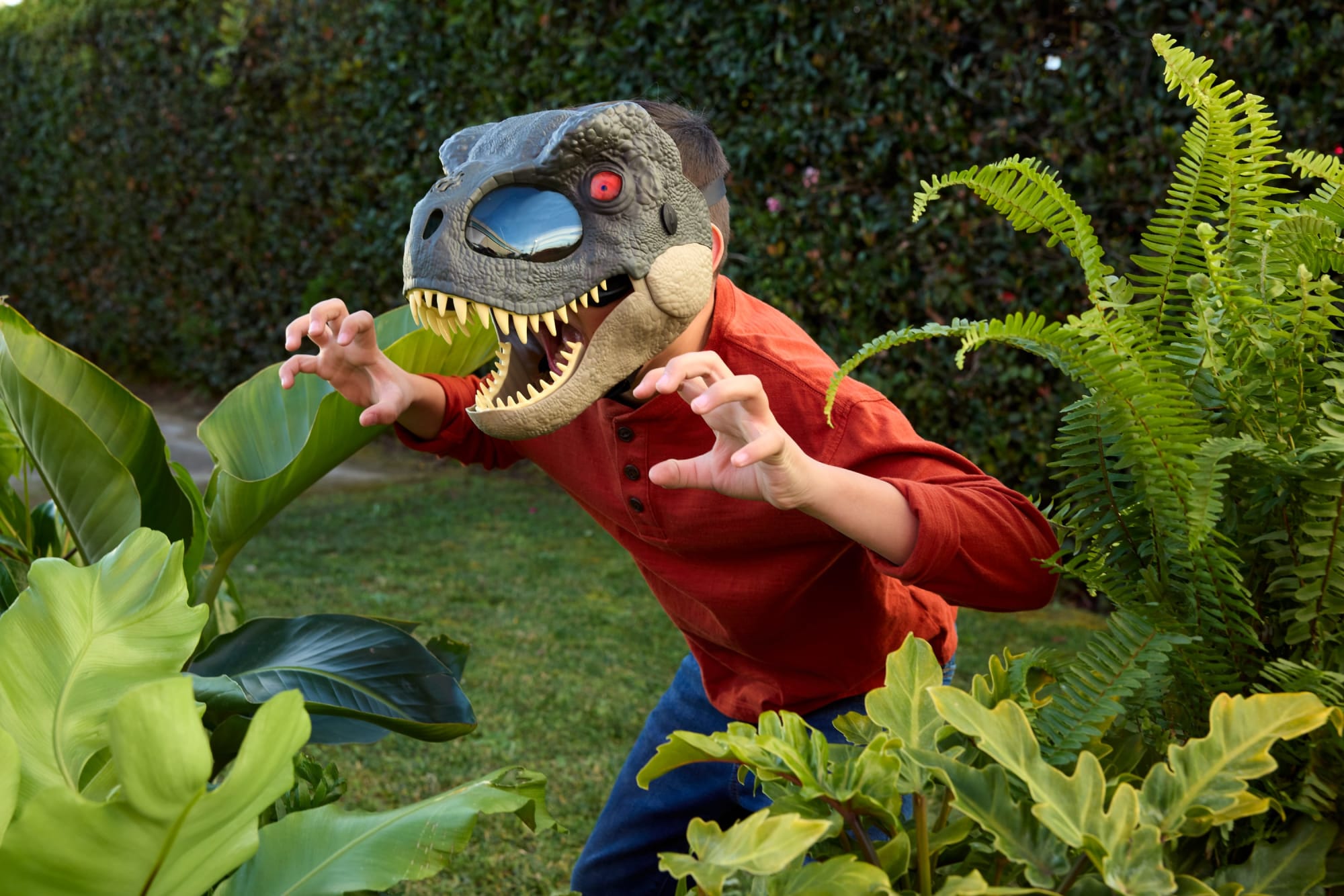 Jurassic World Rebirth T-Rex Rage N Roar Mask With Led Light Up Eyes Feature. 3 Level Effects - Image 2