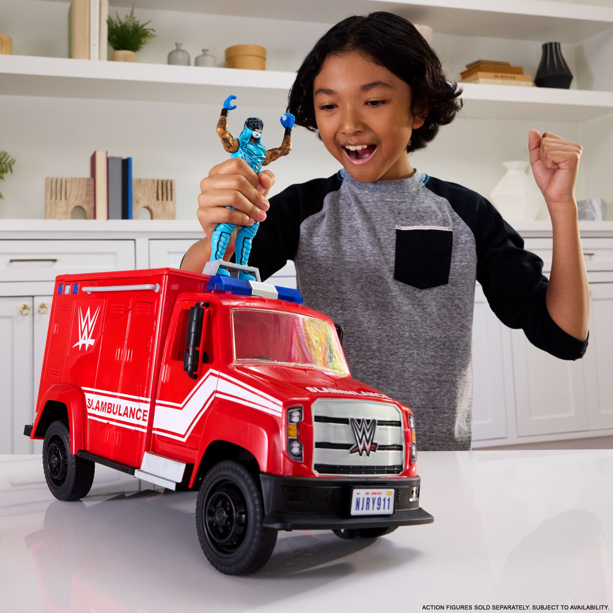 WWE Slambulance Vehicle - Image 2