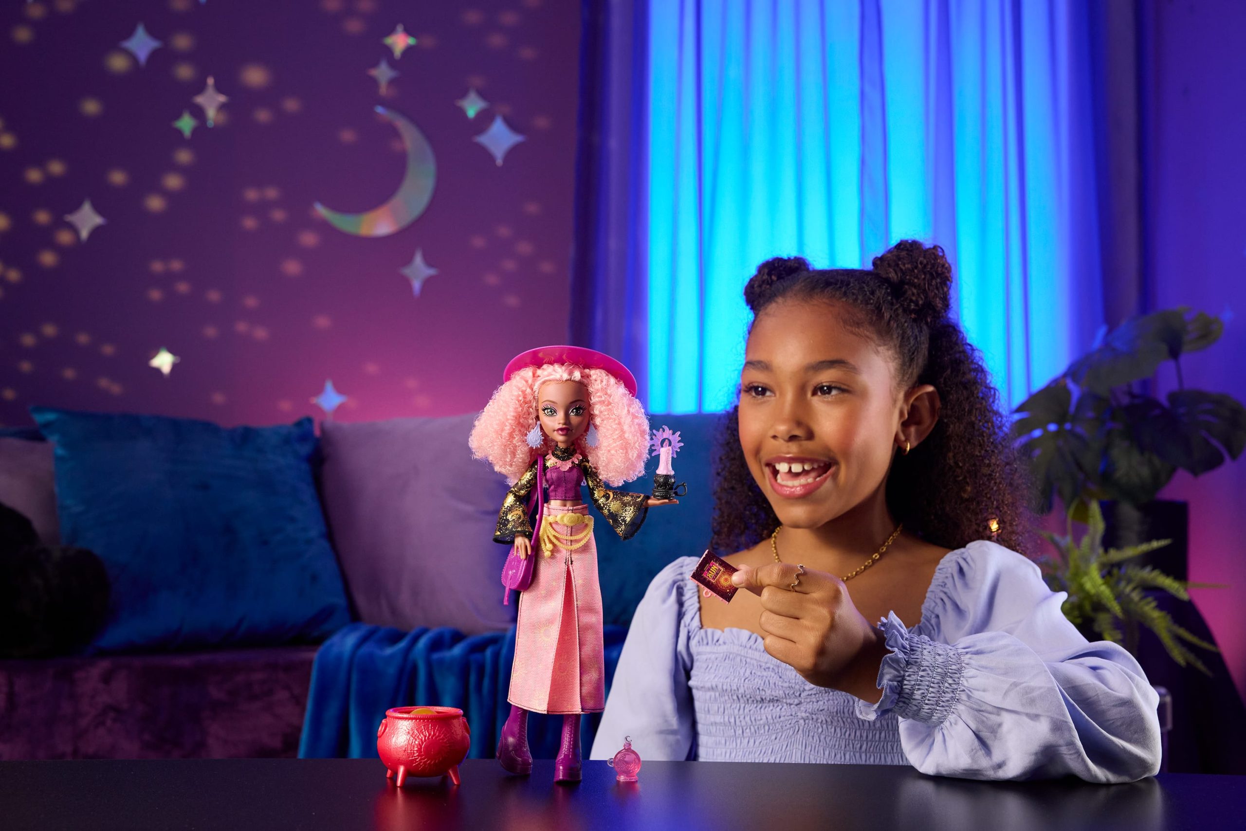 Monster High Moonspell Magic Muñeca Rae Lumina - Image 2