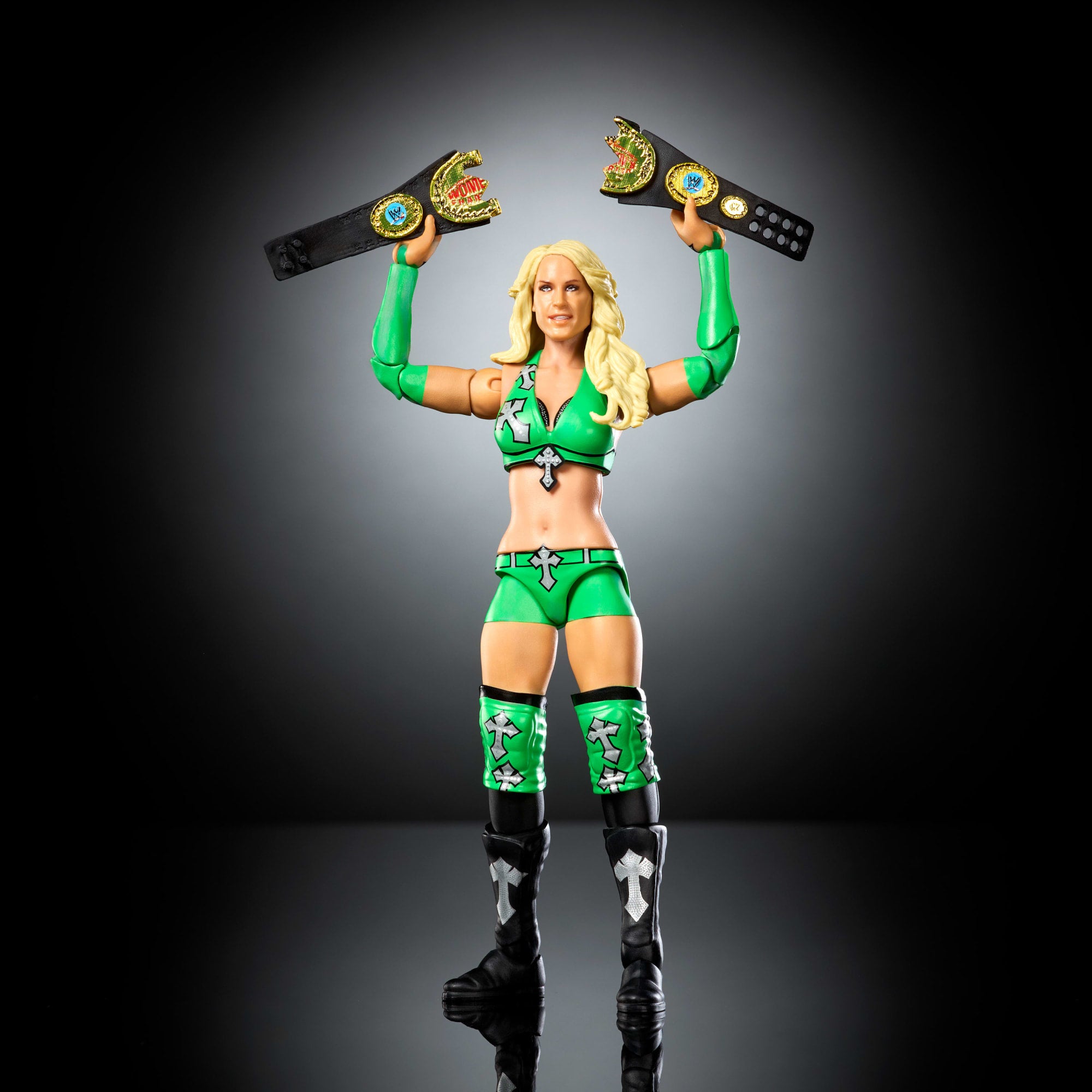 WWE Elite Legends Michelle Mccool Action Figure & Accessories. Series 30 6-Inch Collectible Set - Image 4