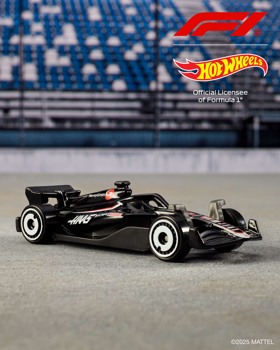 Hot Wheels 5-Pack Race Team. Set Of 5 Formula 1-Themed 1:64 Scale Die-Cast Toy Cars - Image 5