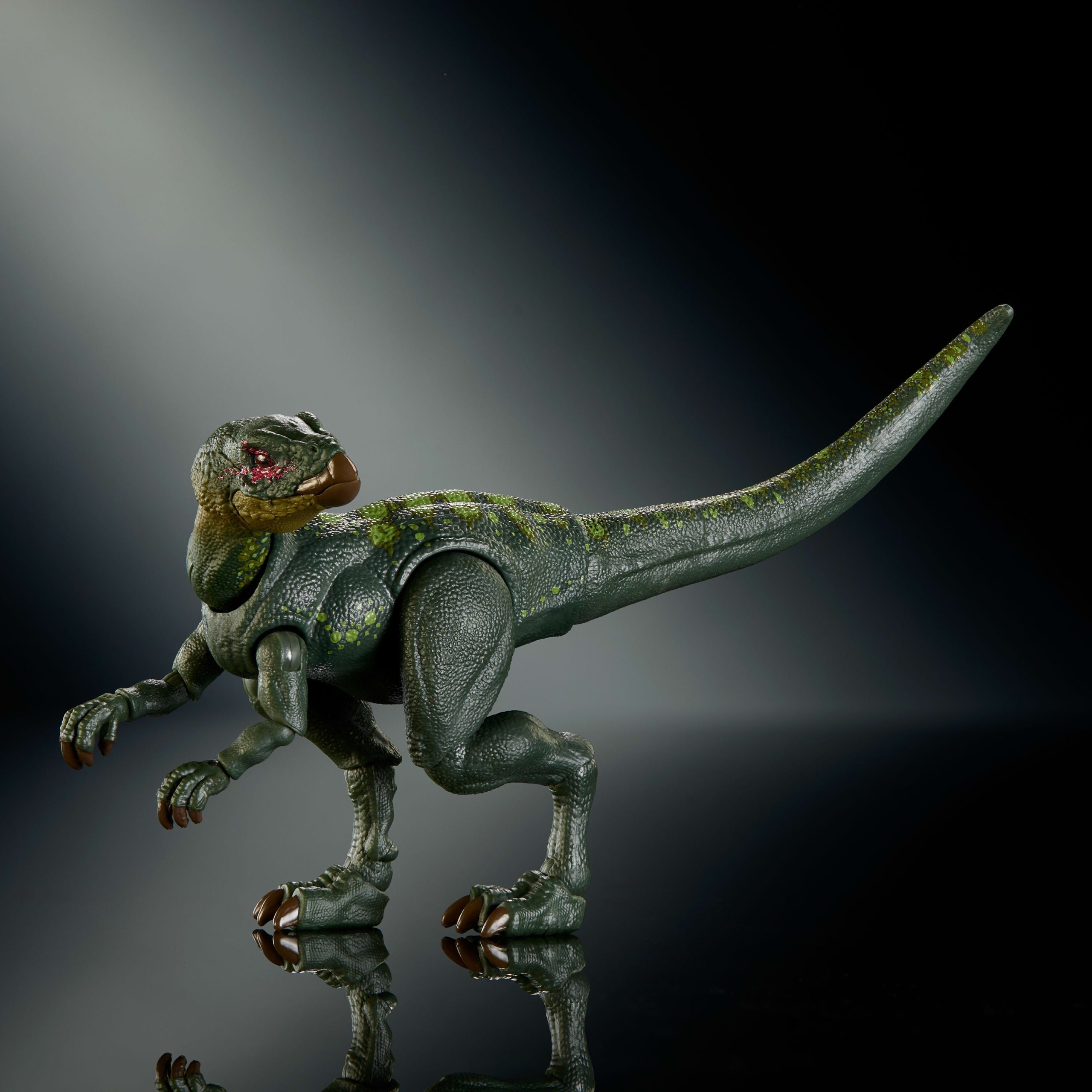 Jurassic World Hammond Collection Hypsilophodon Dinosaur Figure. Deluxe Design And Articulation - Image 3
