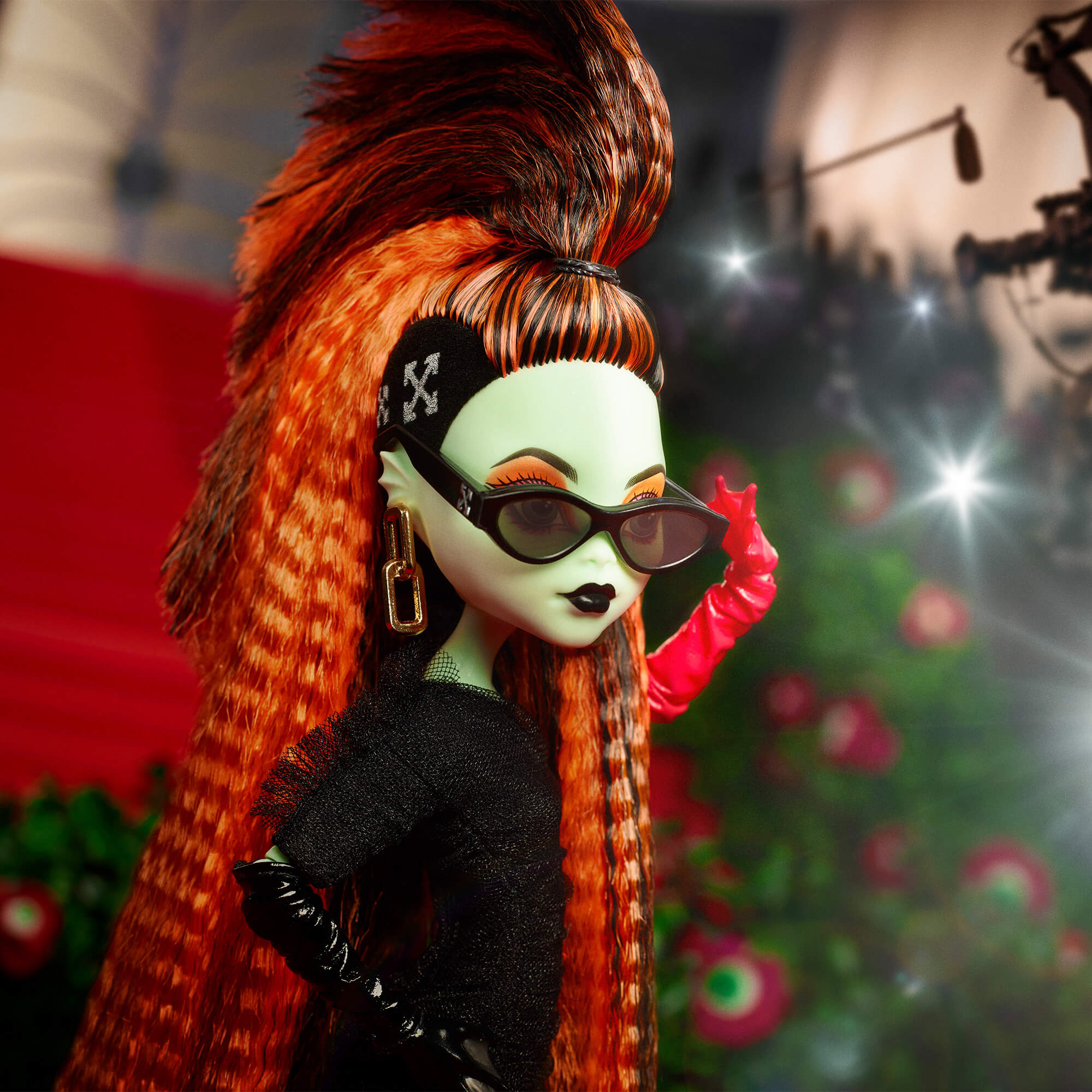 Off-White™ c/o Monster High Electra Melody Doll - Image 5
