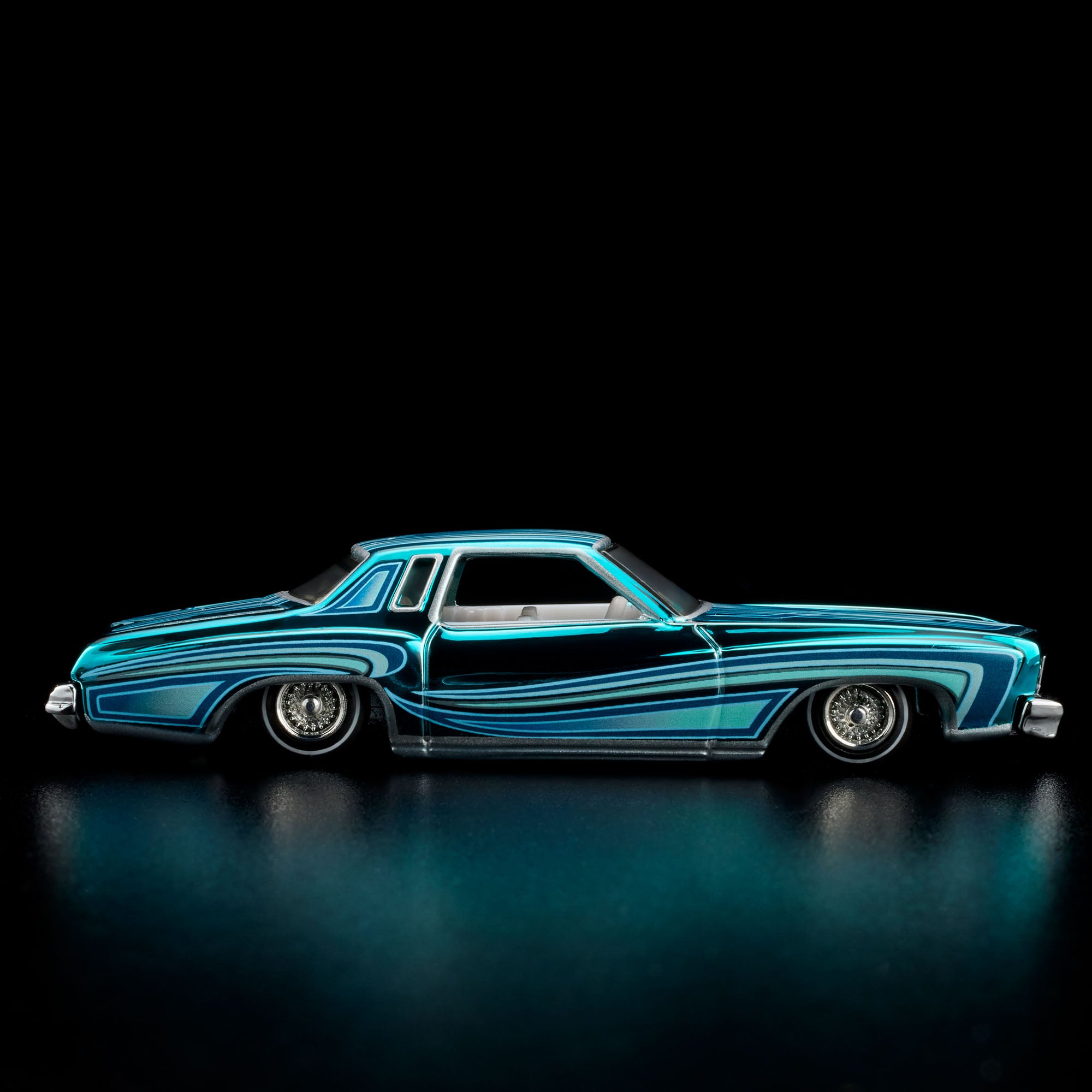 Hot Wheels RLC Exclusive 1975 Chevrolet Monte Carlo - Image 8