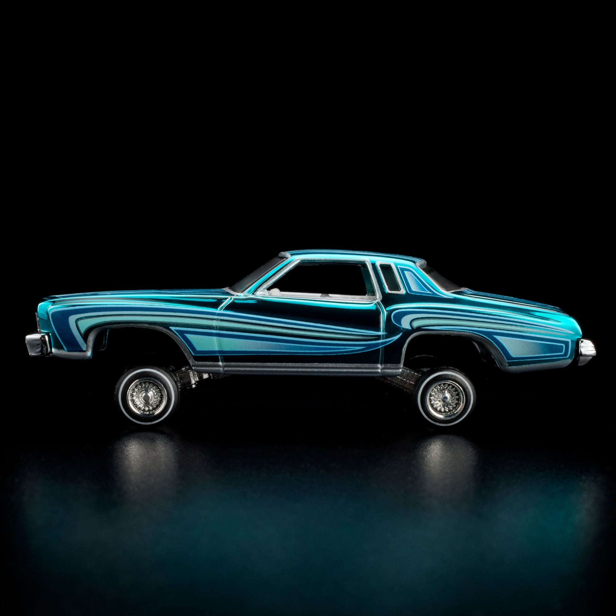 Hot Wheels RLC Exclusive 1975 Chevrolet Monte Carlo - Image 9