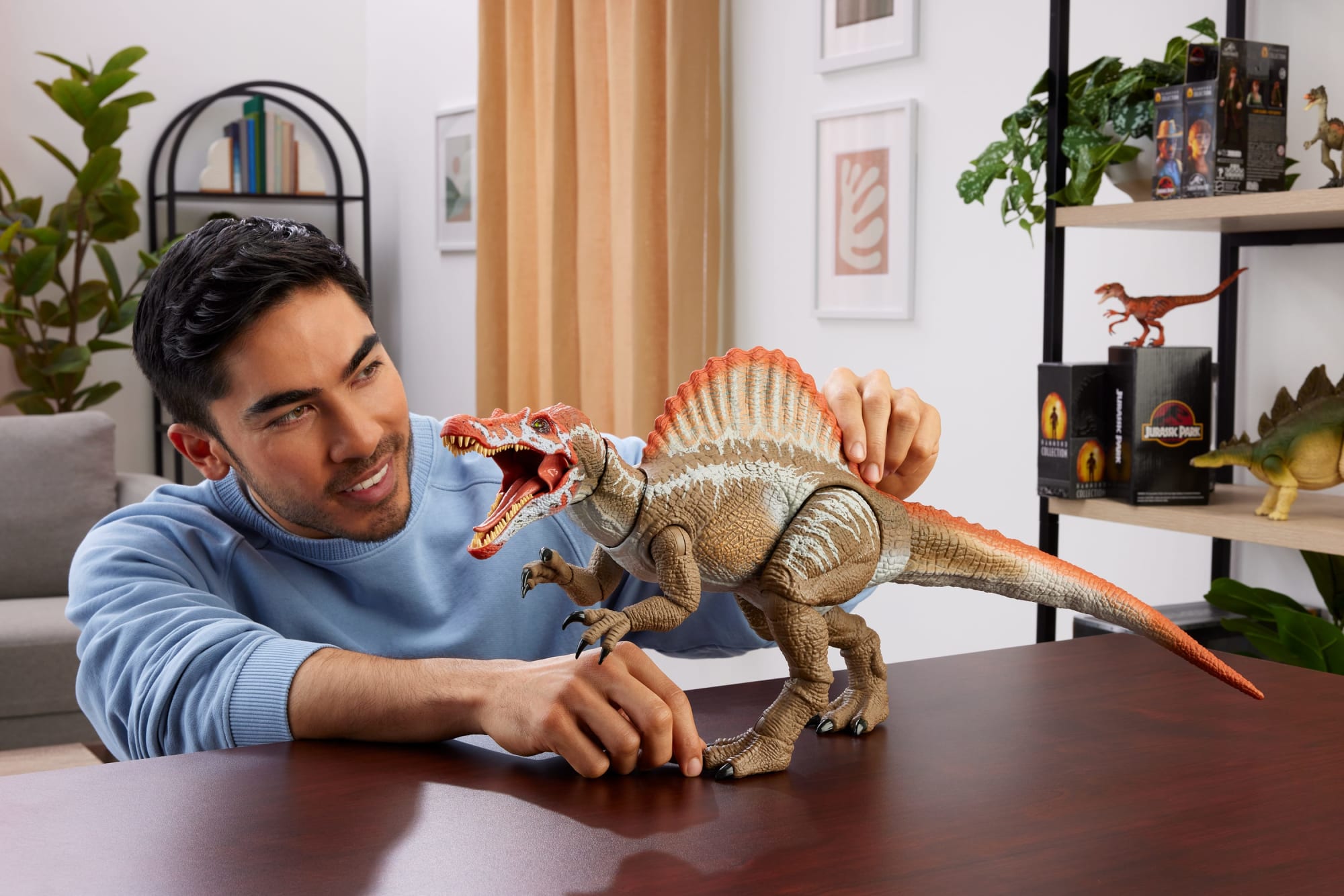 Jurassic World Hammond Collection Dinossauro de Brinquedo Spinosaurus - Image 2