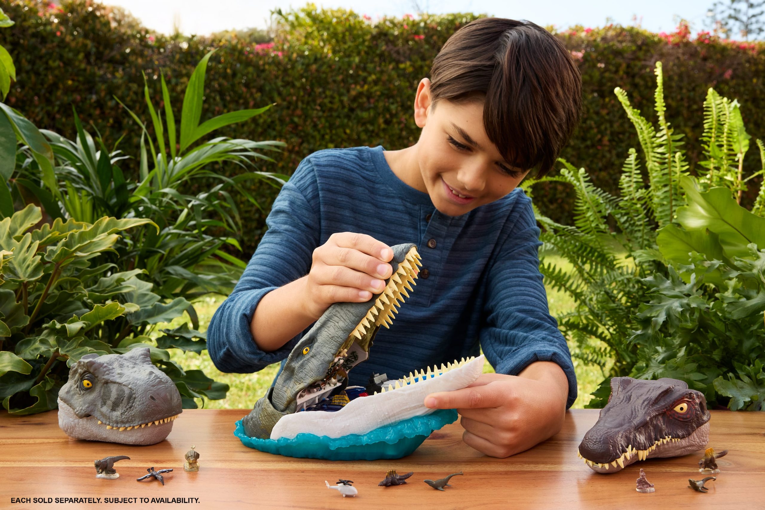 Jurassic World Rebirth Deluxe Mosasaurus Playset. 7 Interactive Features & Sound Fx. 6 Micro Figs - Image 2