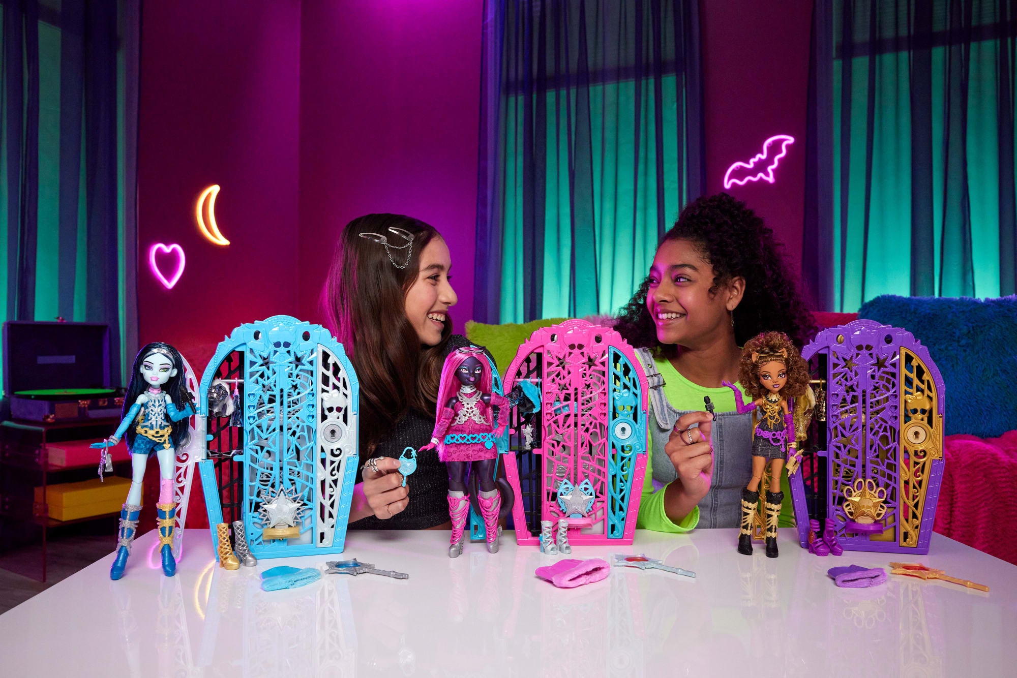Monster High Boneca Skulltimate Hauntlywood Clawdeen - Image 2