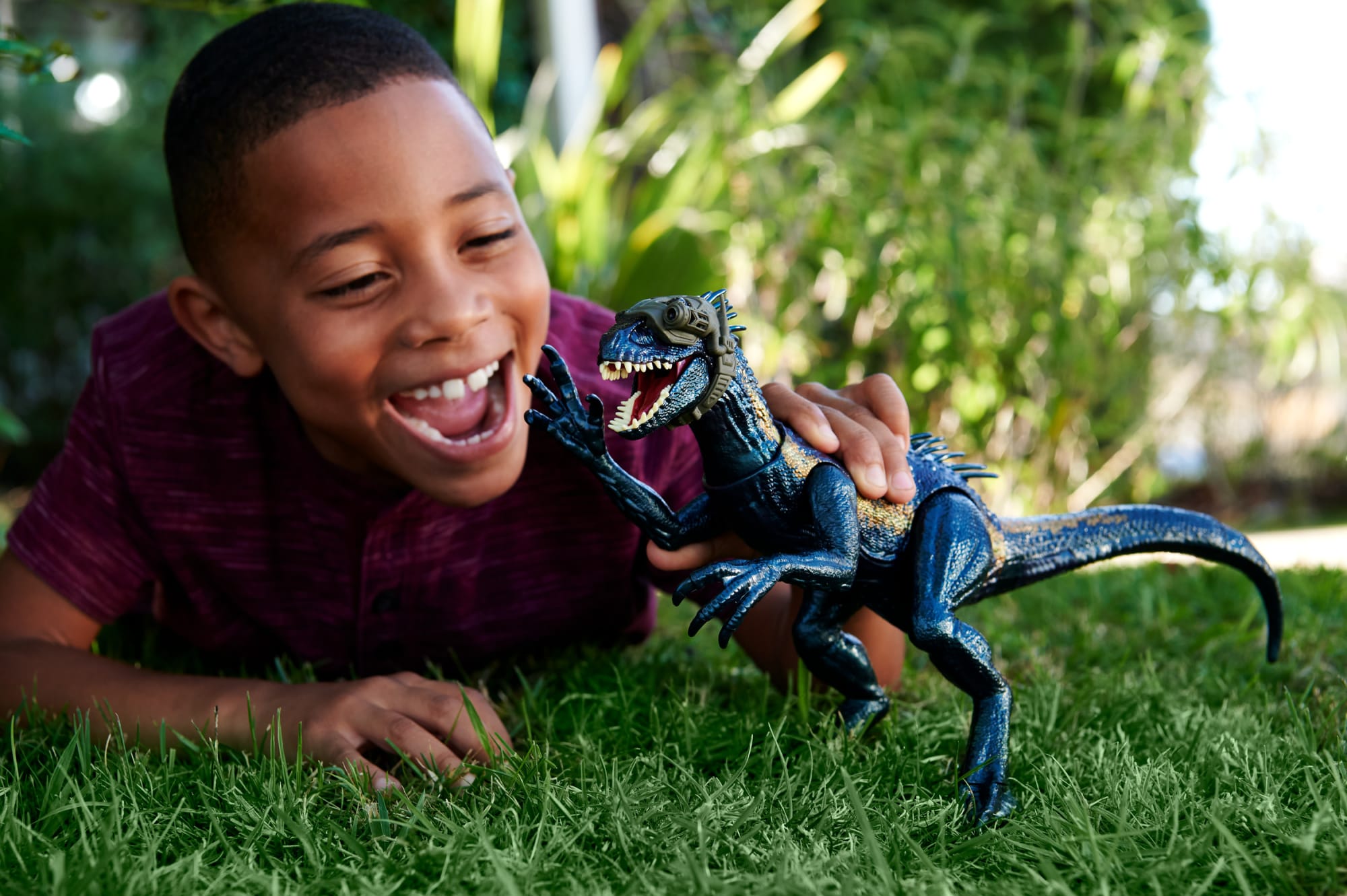 Jurassic World Traque et Attaque Figurine Indoraptor - Image 2