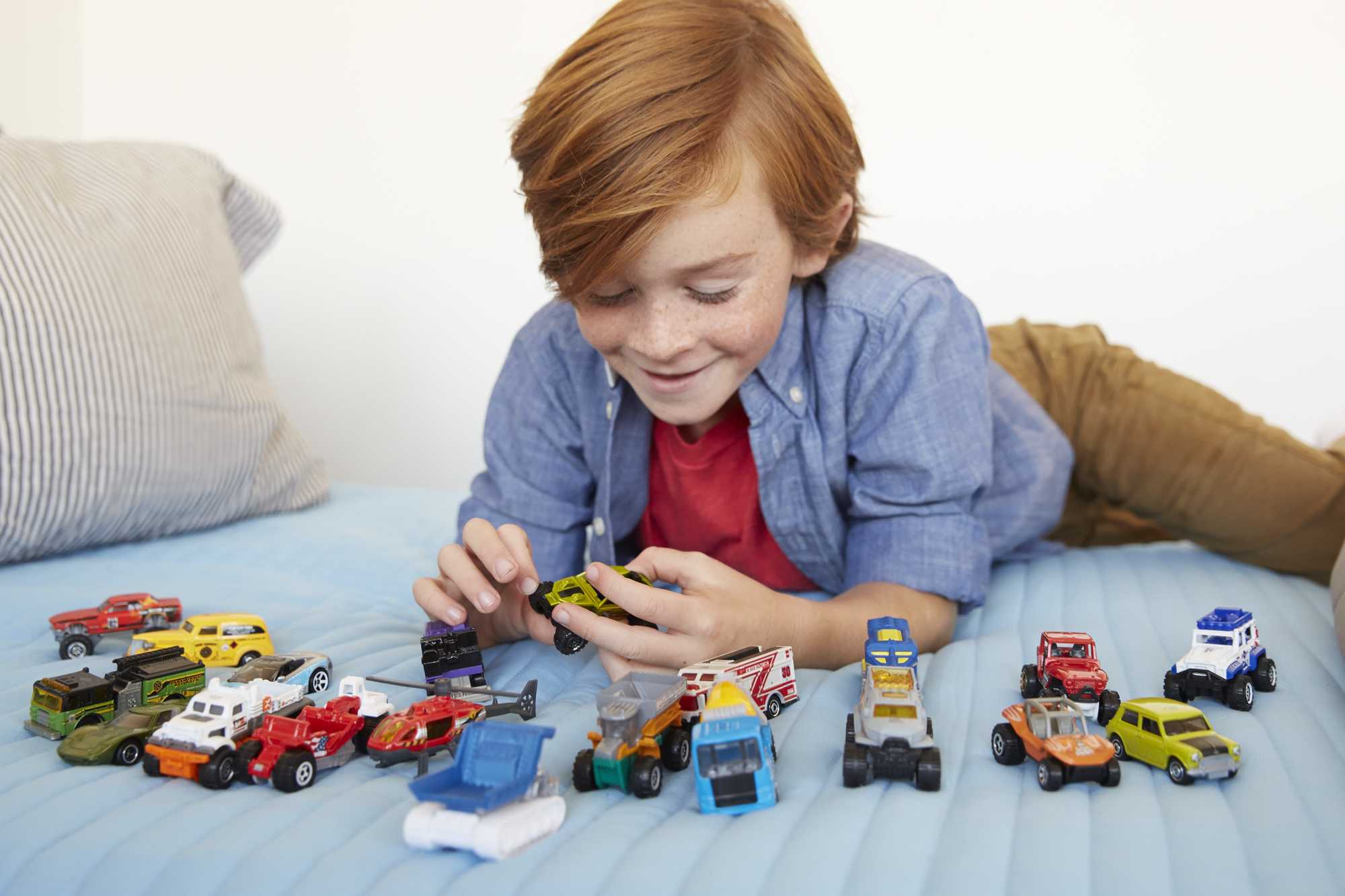 Matchbox Set Of 20 1:64 Scale Toy Cars And Trucks - Image 2
