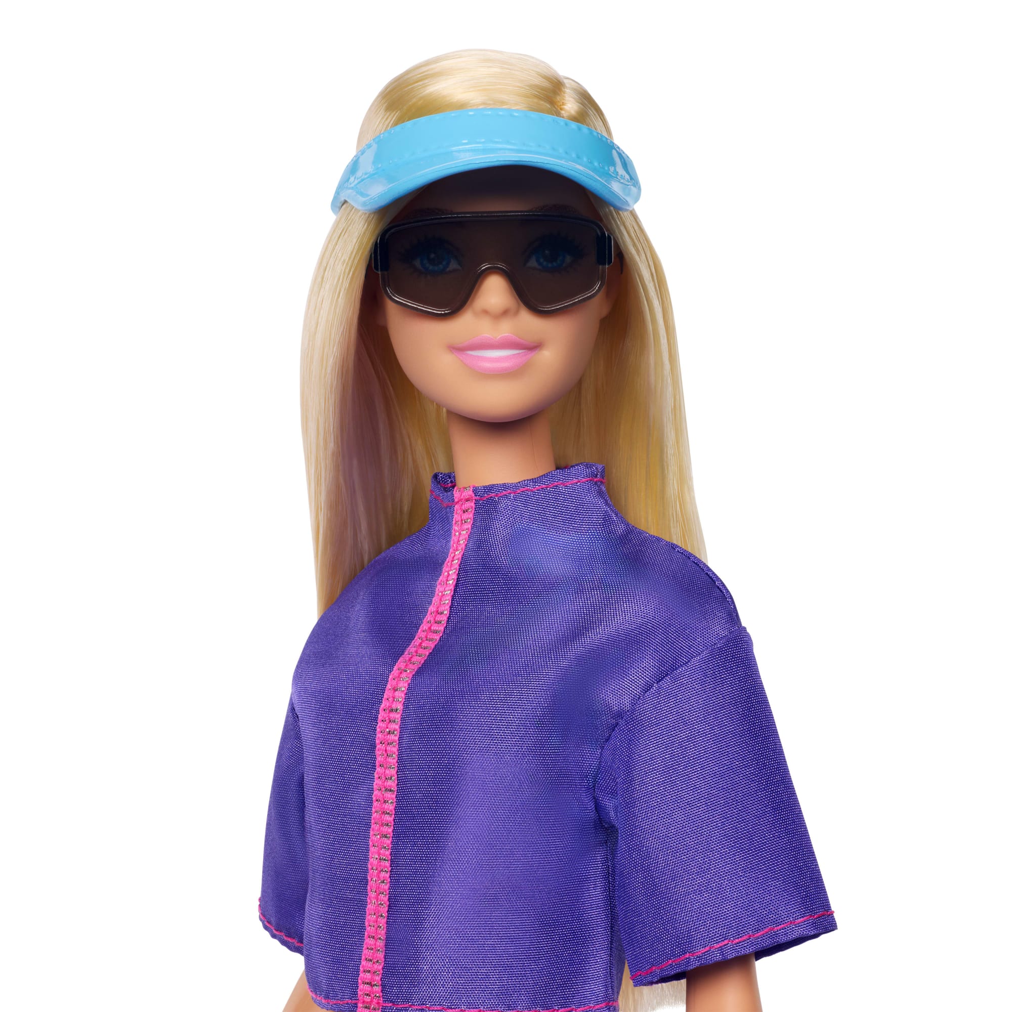 Barbie Malibu Outdoor Adventures Fashion Doll With 10+ Camping-Themed Accessories including Pet - Image 4