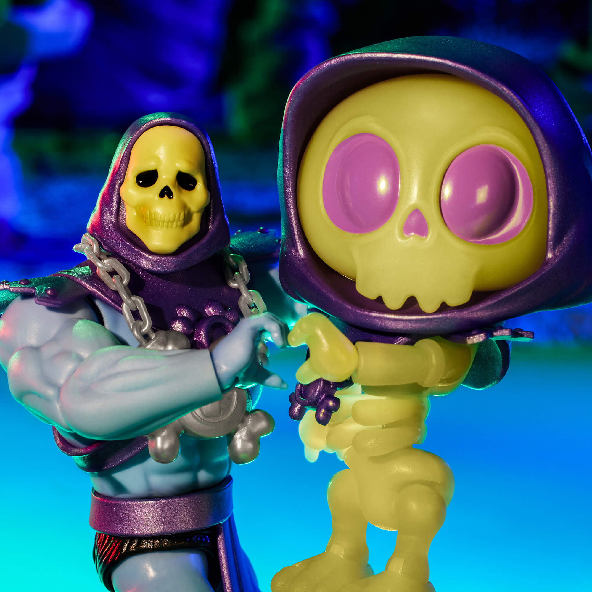 Masters of the Universe Skeletor x VeeFriends Skilled Skeleton 2-Pack - Image 4