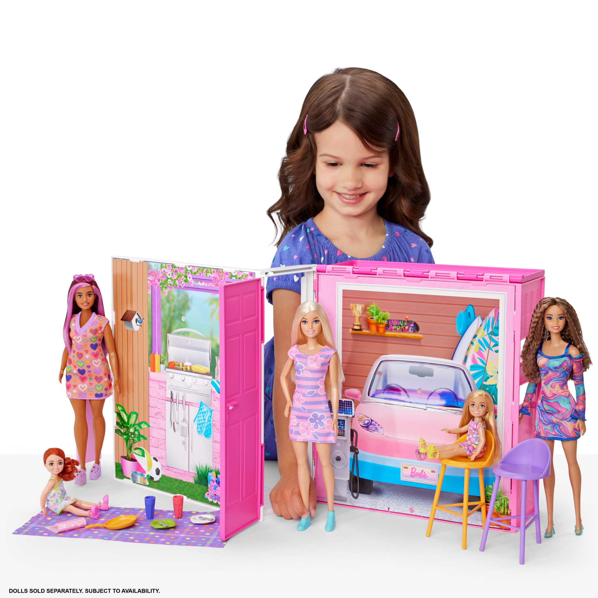 Barbie Getaway Doll House With Barbie Doll. 4 Play Areas And 11 Decor Accessories - Image 2