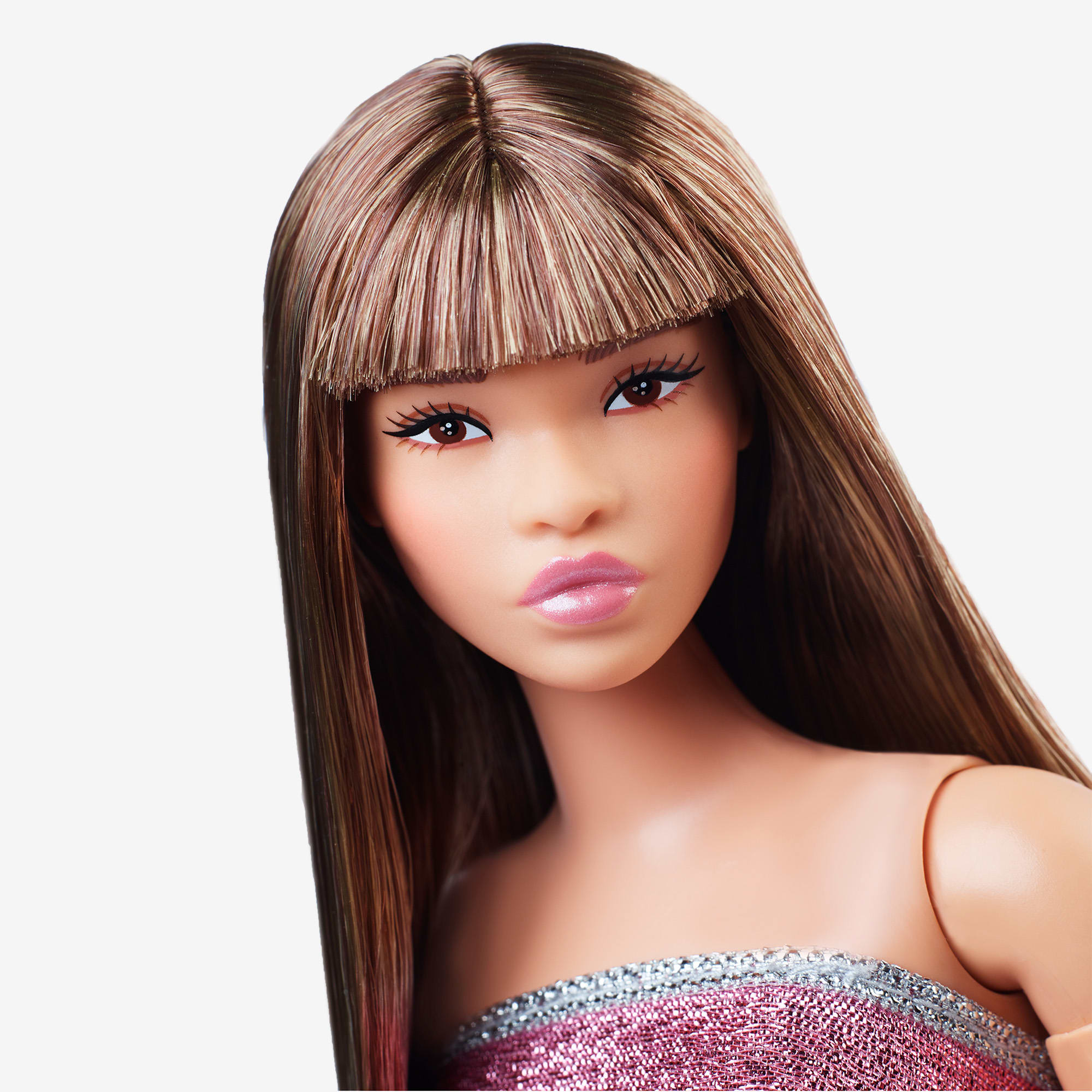 Barbie Looks Doll #24 (Curvy. Long Brown Hair) - Image 7