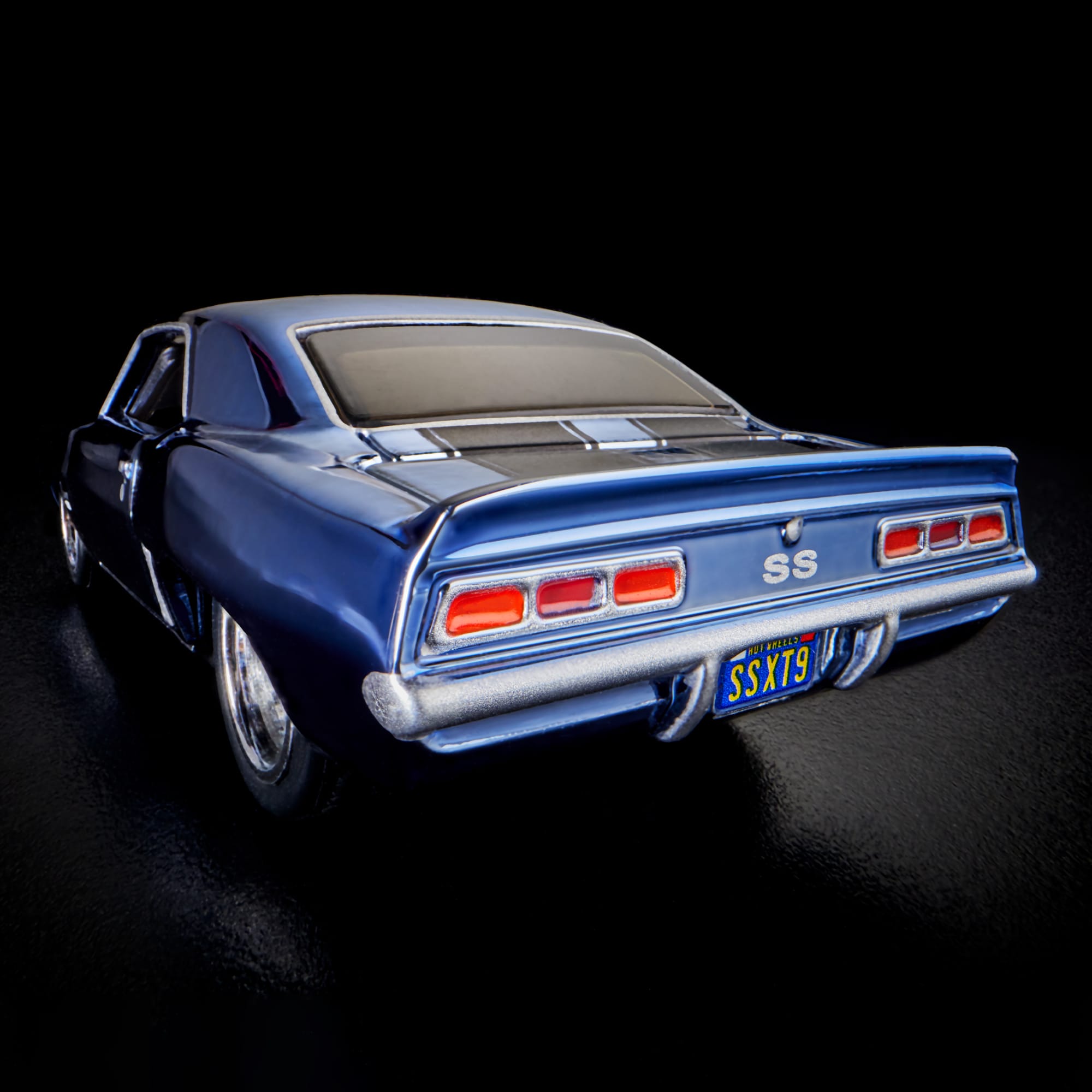 Hot Wheels RLC Exclusive 1969 Chevy Camaro SS - Image 11