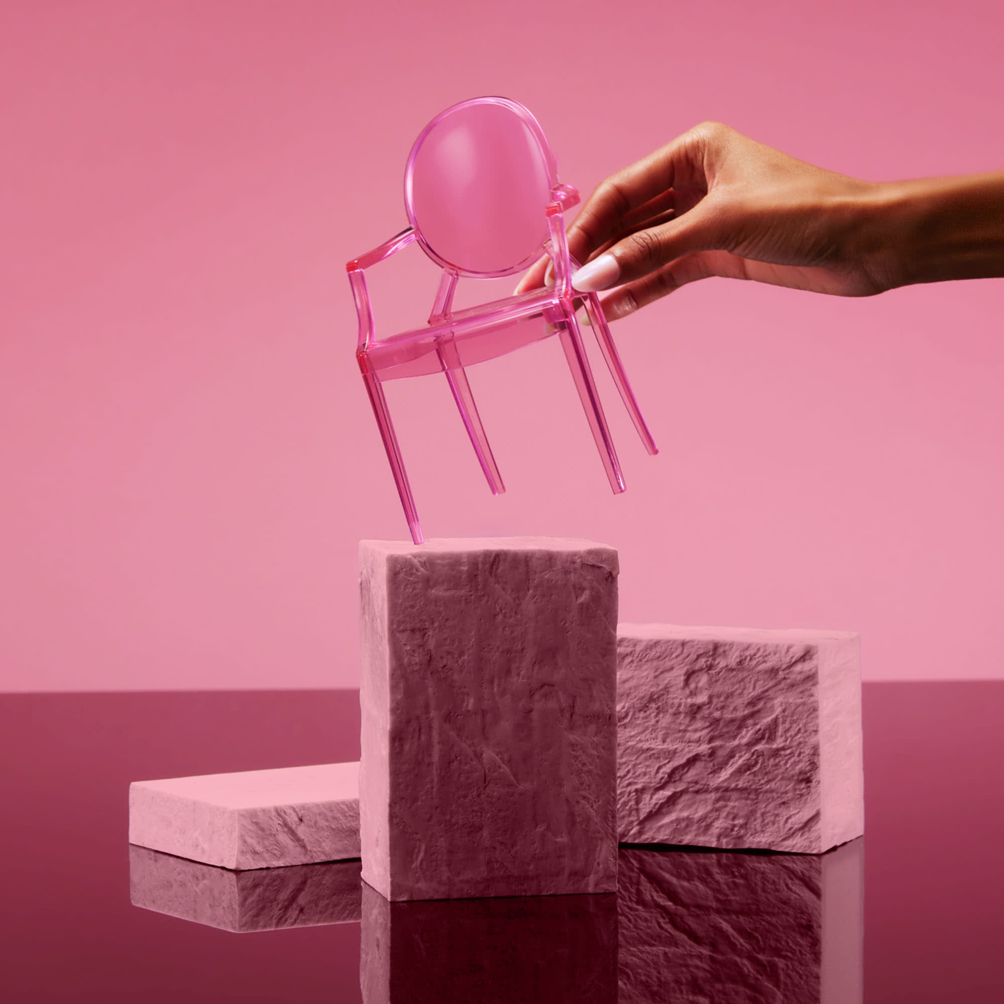 Barbie x Kartell 5-Piece Doll-Sized Chair Set - Image 5
