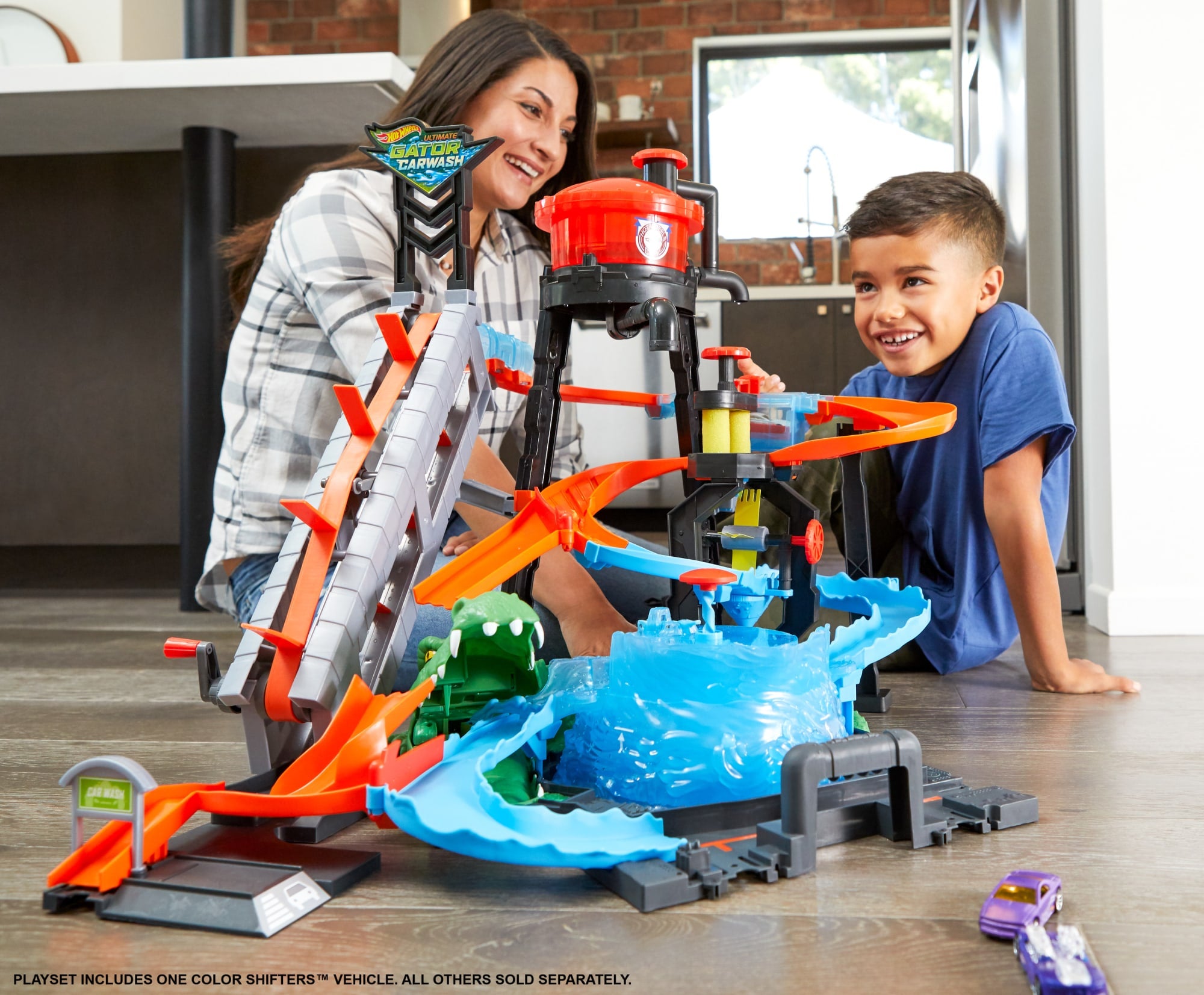 Hot Wheels Ultimate Gator Car Wash Play Set With Color Shifters Car - Image 2