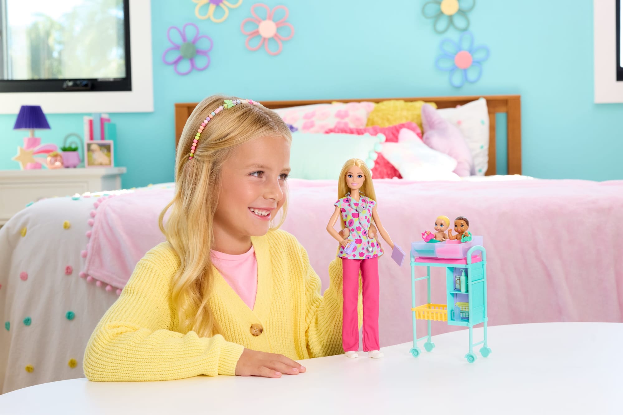Barbie Careers Baby Doctor Playset With Blonde Fashion Doll. 2 Baby Dolls. Exam Table & Accessories - Image 2