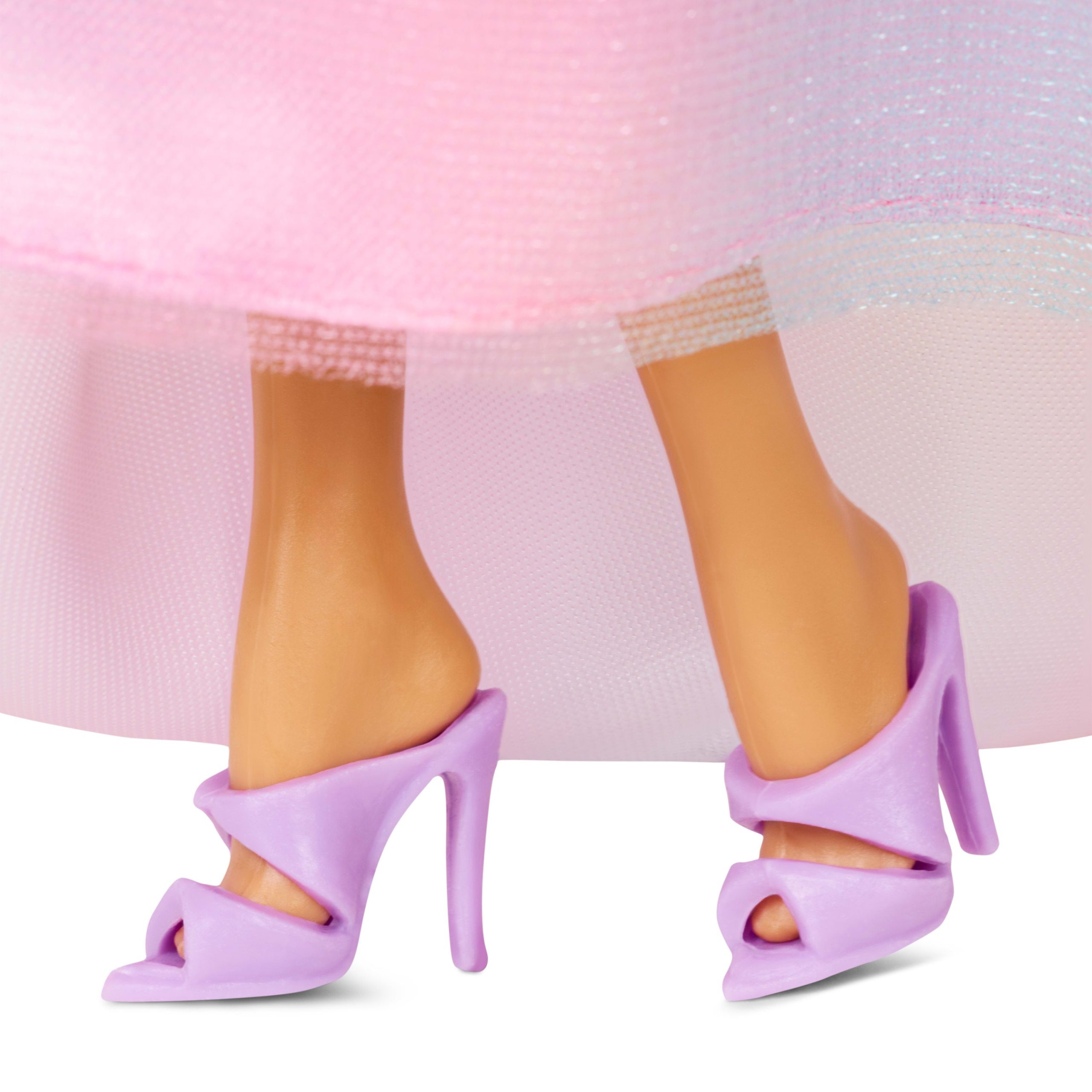Barbie Signature Birthday Wishes Fashion Doll - Image 4