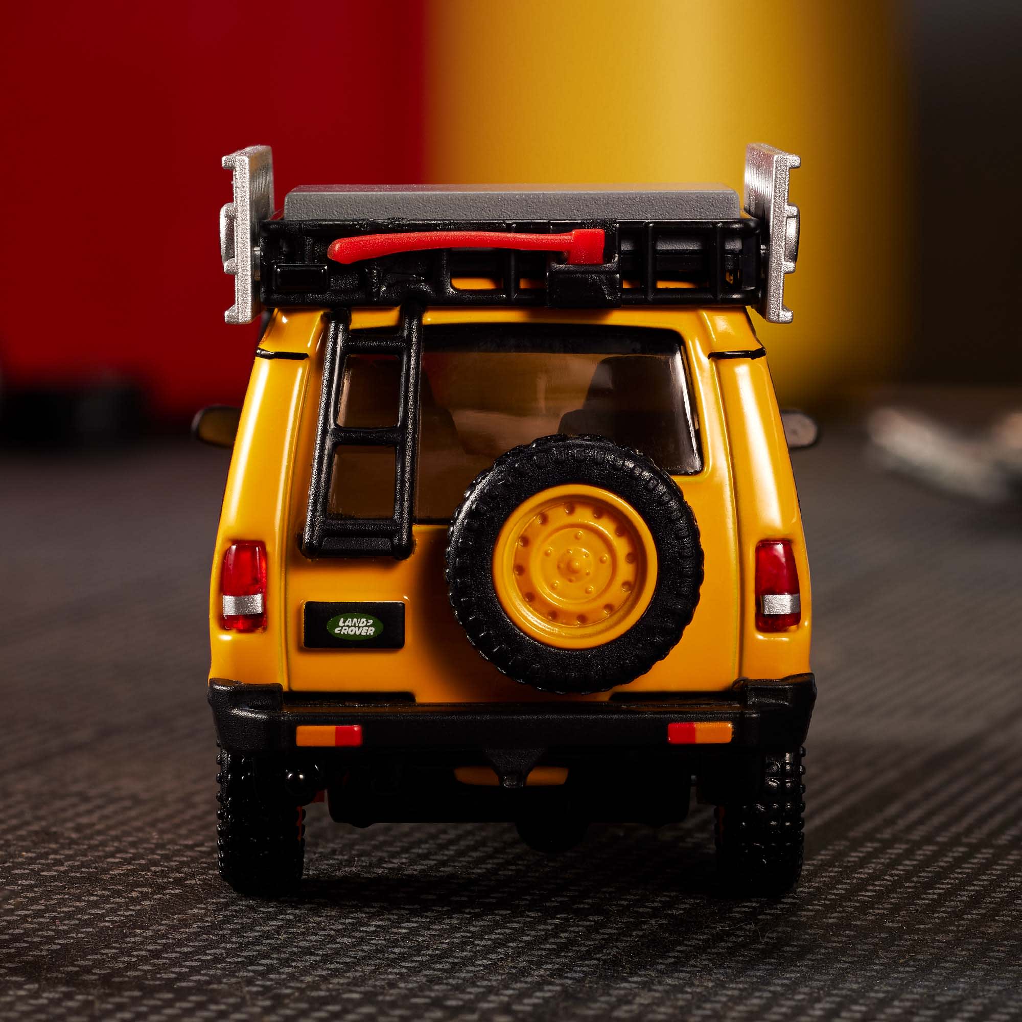 Hot Wheels Elite 64 Mod Shop '94 Land Rover Discovery - Image 8