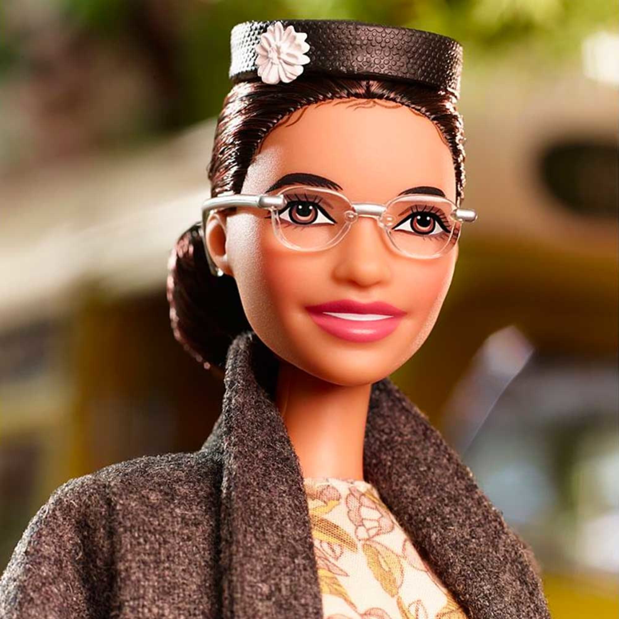 Rosa Parks Barbie Inspiring Women Doll - Image 3