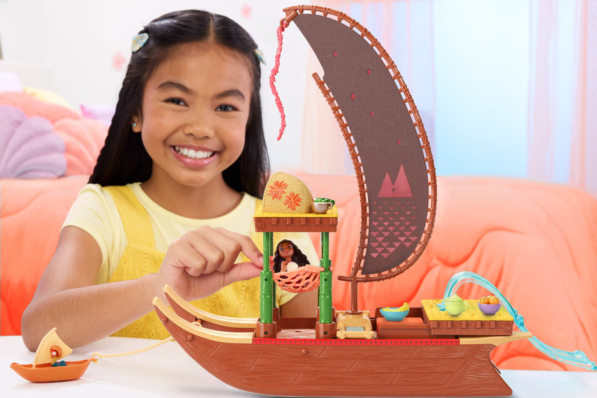 Disney Moana 2 Toys. Moana's Adventure Canoe Playset With 1 Small Doll. 1 Canoe & 10 Accessories - Image 2