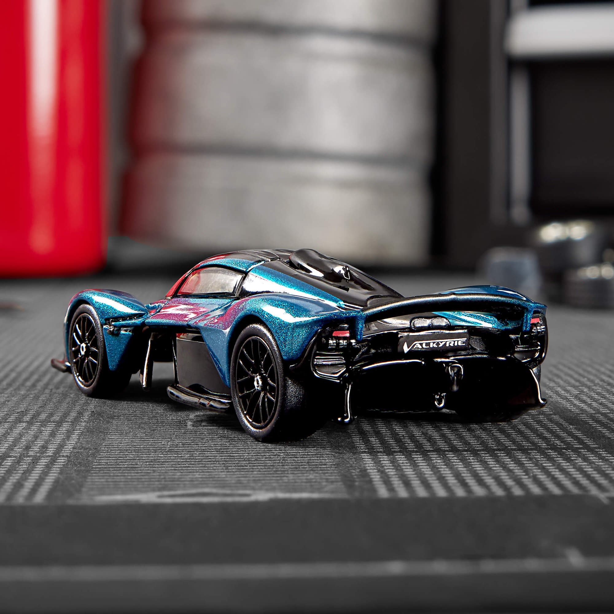 Hot Wheels Elite 64 Aston Martin Valkyrie - Image 4