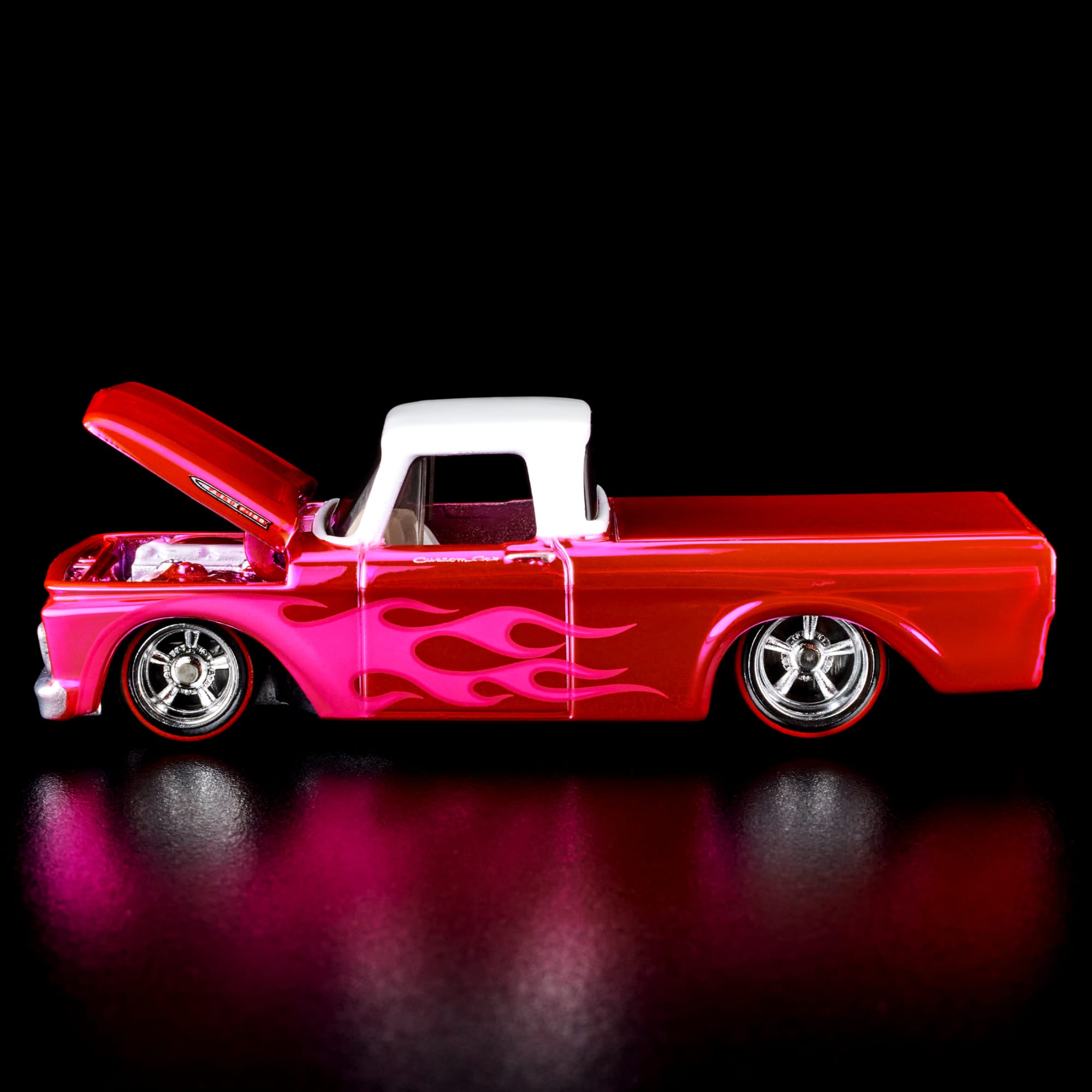 Hot Wheels RLC Exclusive Pink Edition 1962 Ford F100 - Image 8