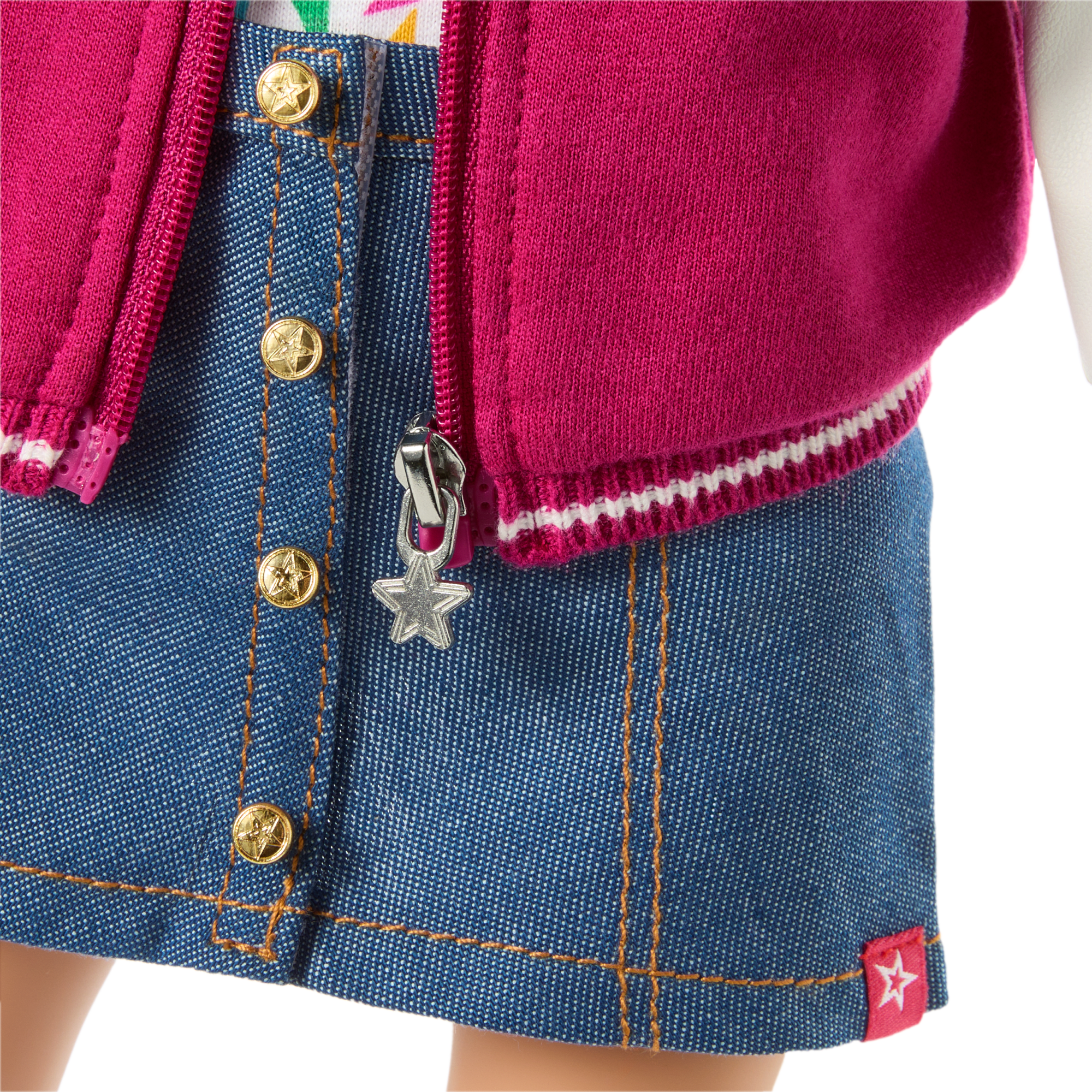 Truly Me™ 18-inch Doll #124 with straight black-brown hair - Image 9