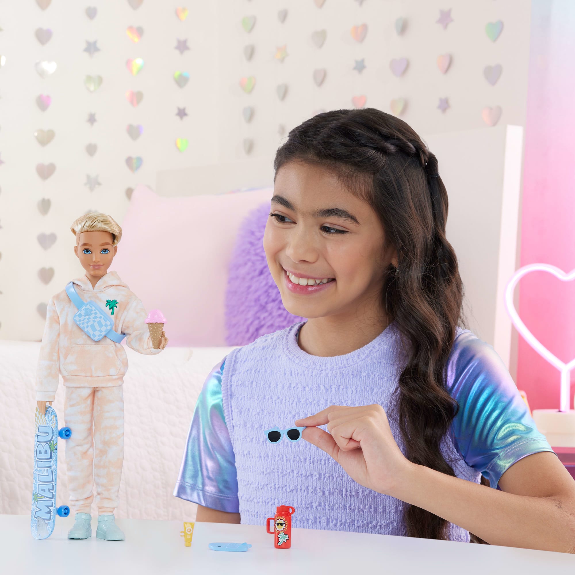 Barbie Dream Besties Ken Fashion Doll With 9 Summer & Skateboard Themed Accessories - Image 2