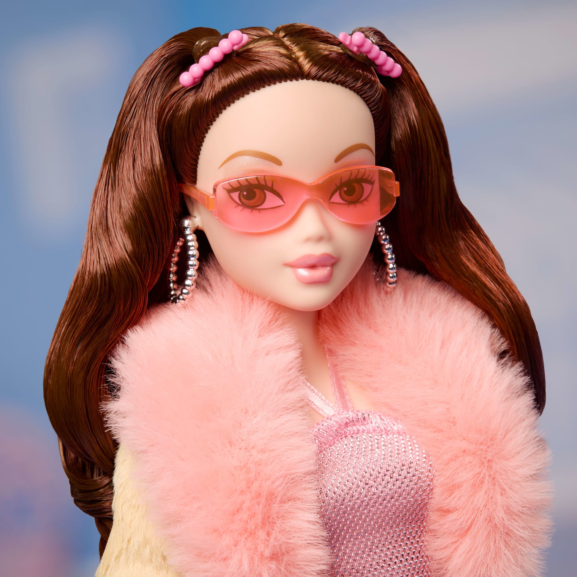 Barbie Signature My Scene Collector Chelsea Doll in Y2K-Inspired Outfit With Premium Accessories - Image 3