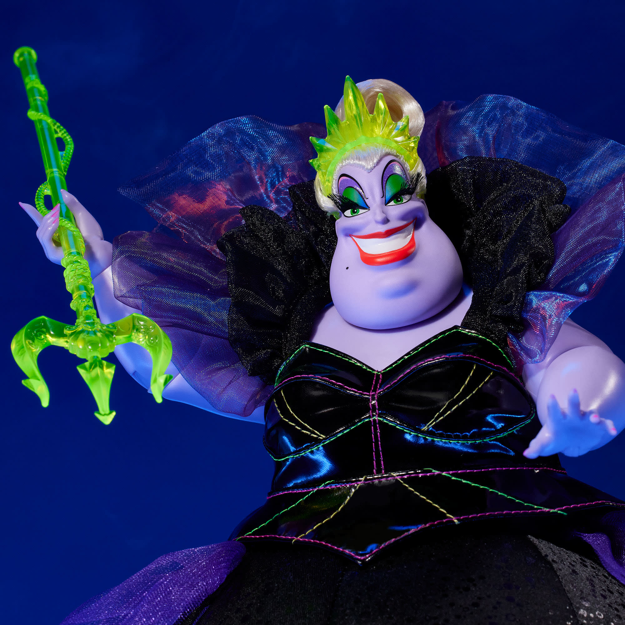 Darkness Descends Series Ursula Doll - Image 6