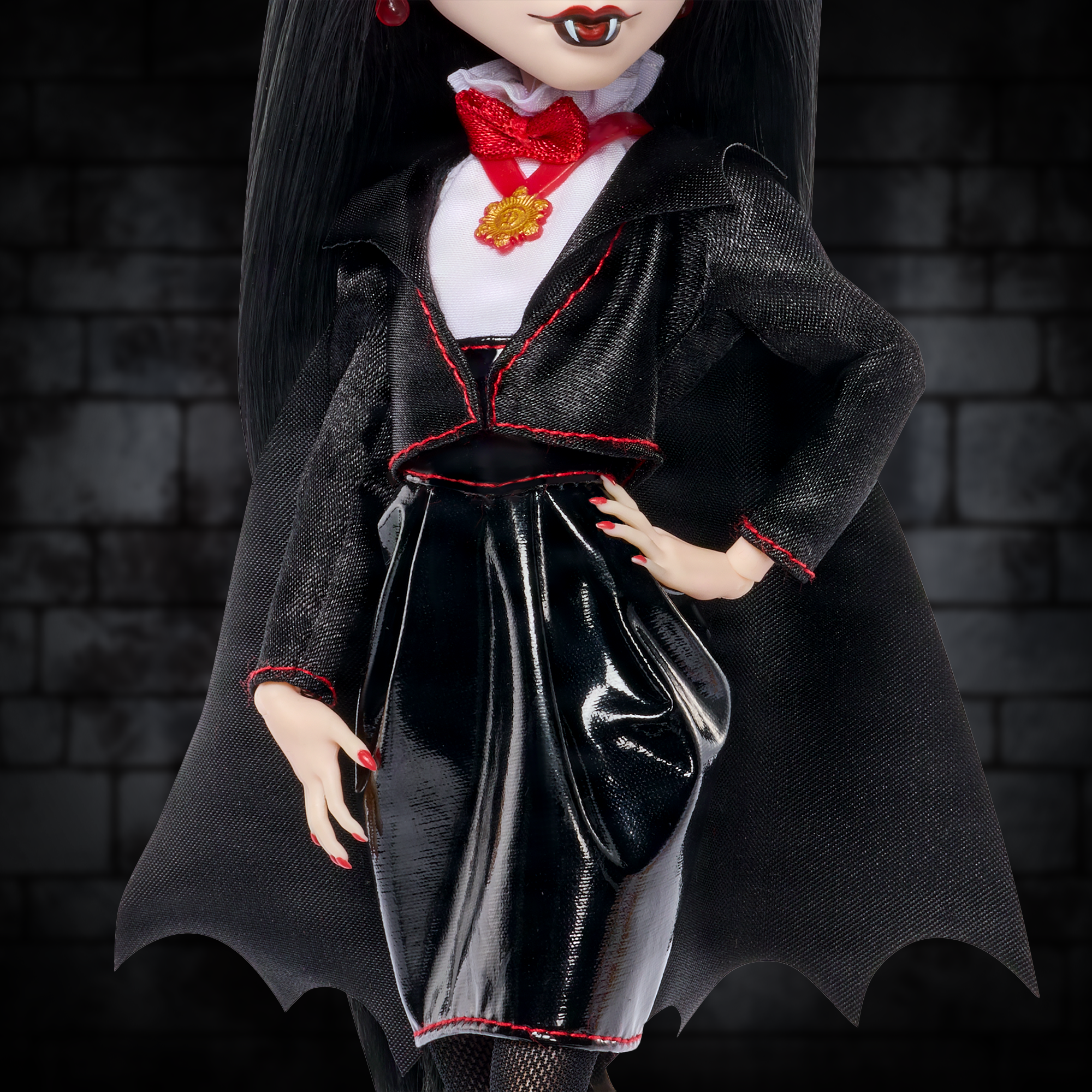 Monster High x Universal Monsters Dracula Doll - Image 3