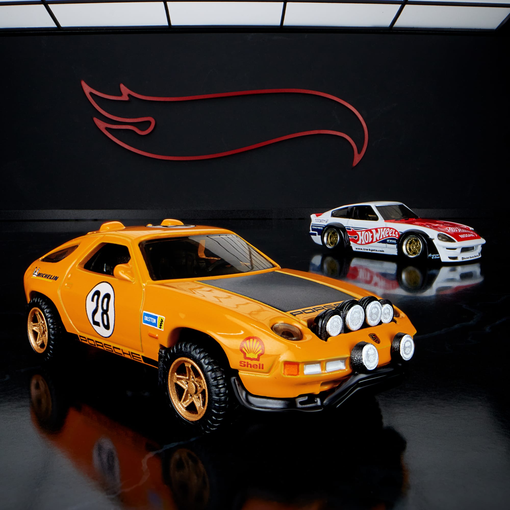 Hot Wheels Elite 64 Porsche 928 Safari - Image 12