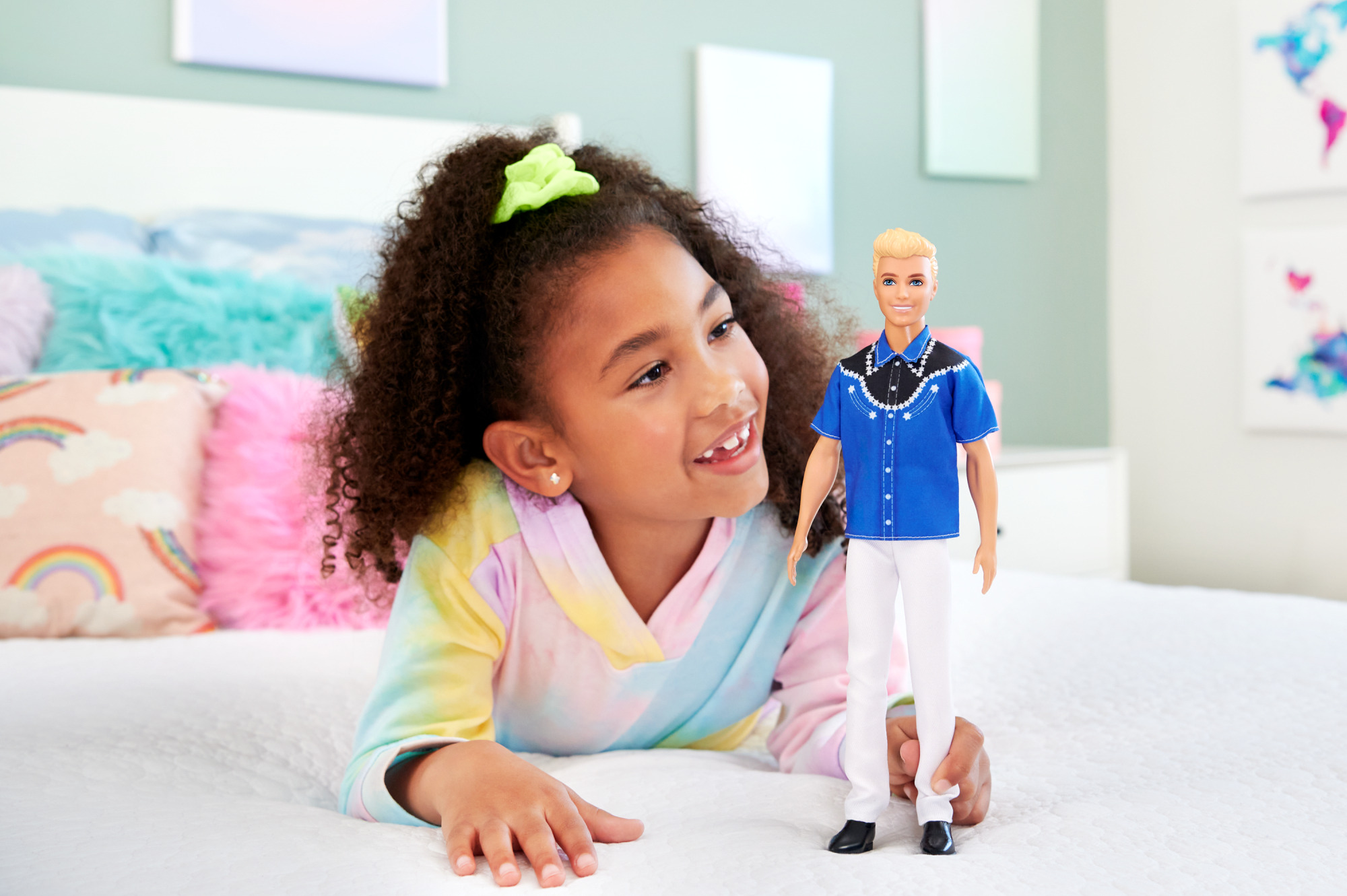 Barbie Fashionista Muñeco Ken Camisa Azul con Negro - Image 2