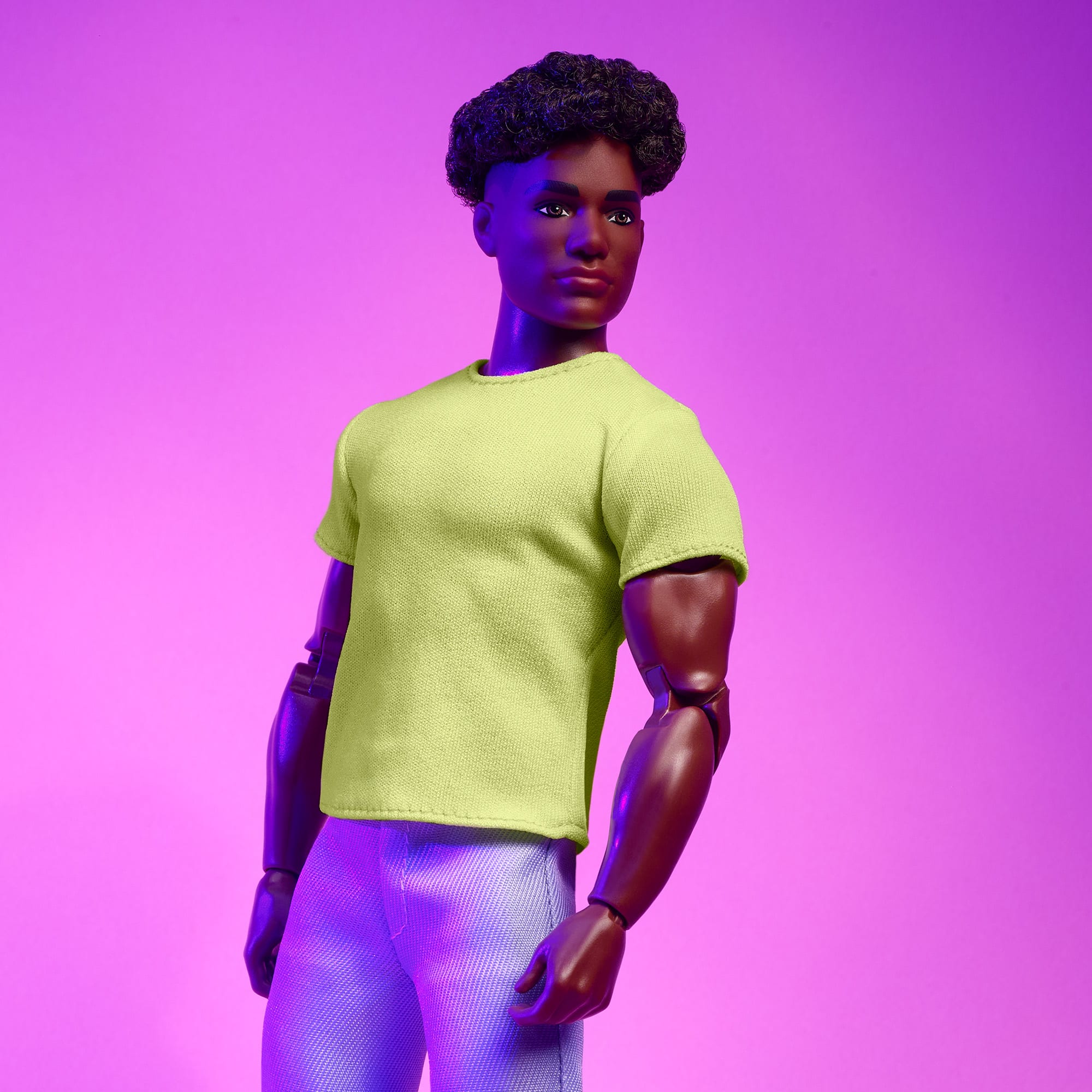 Barbie Looks Doll #25 (Buff Body Ken. Short Black Hair) - Image 3