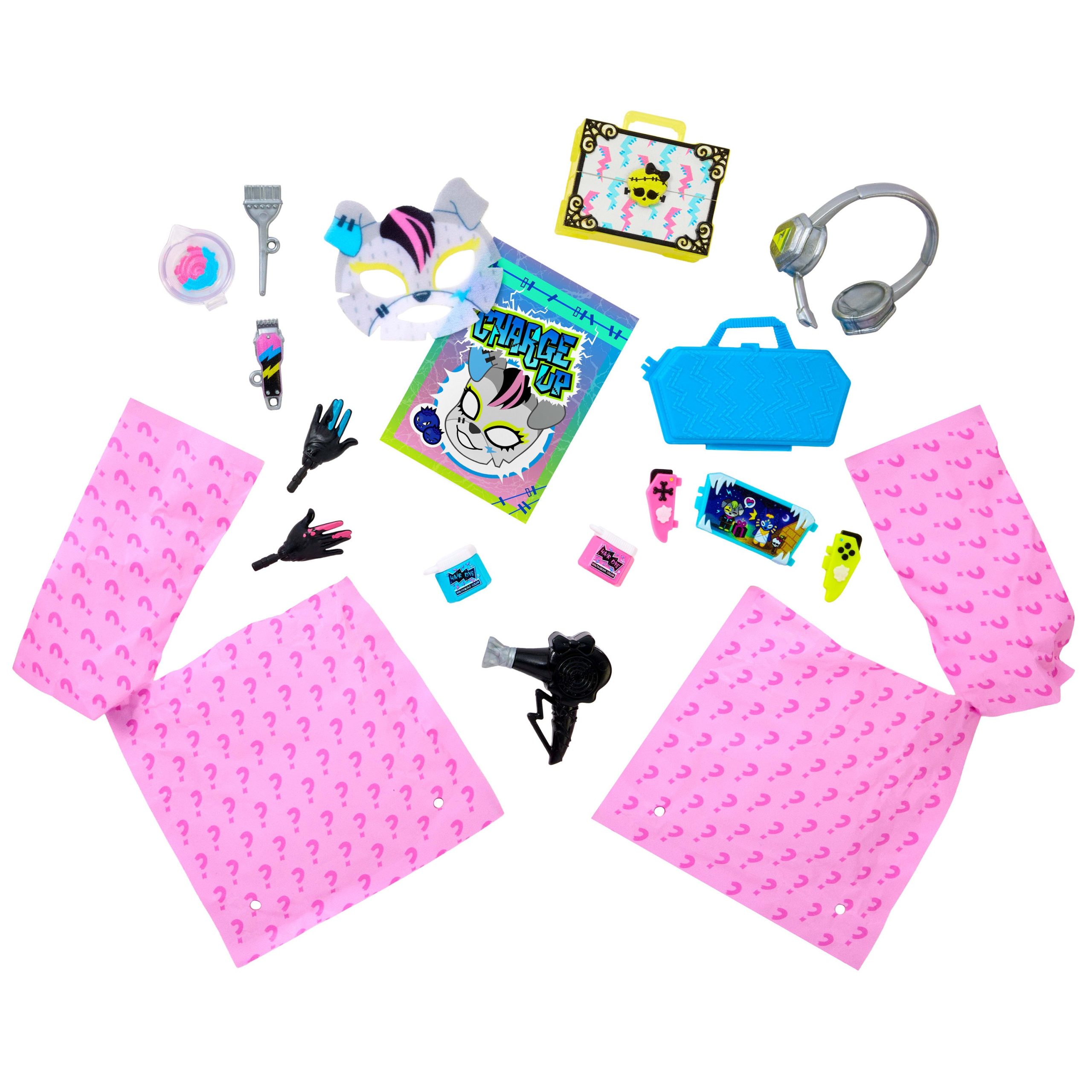 Monster High Self-Scare Secrets Frankie Stein Fashion Doll With 13 Realistic Accessories - Image 4