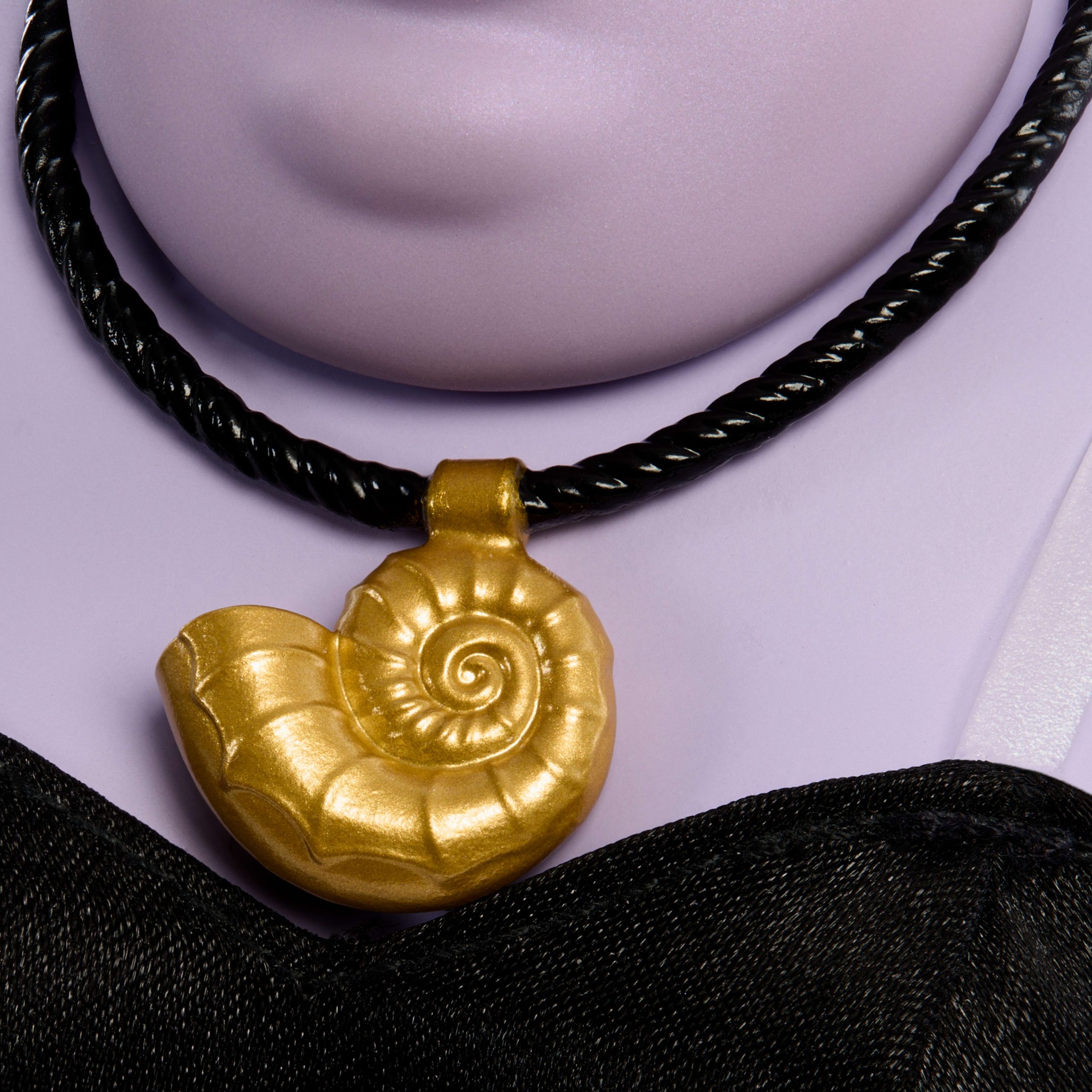 Disney Collector Ursula Collectible Villains Fashion Doll - Image 4