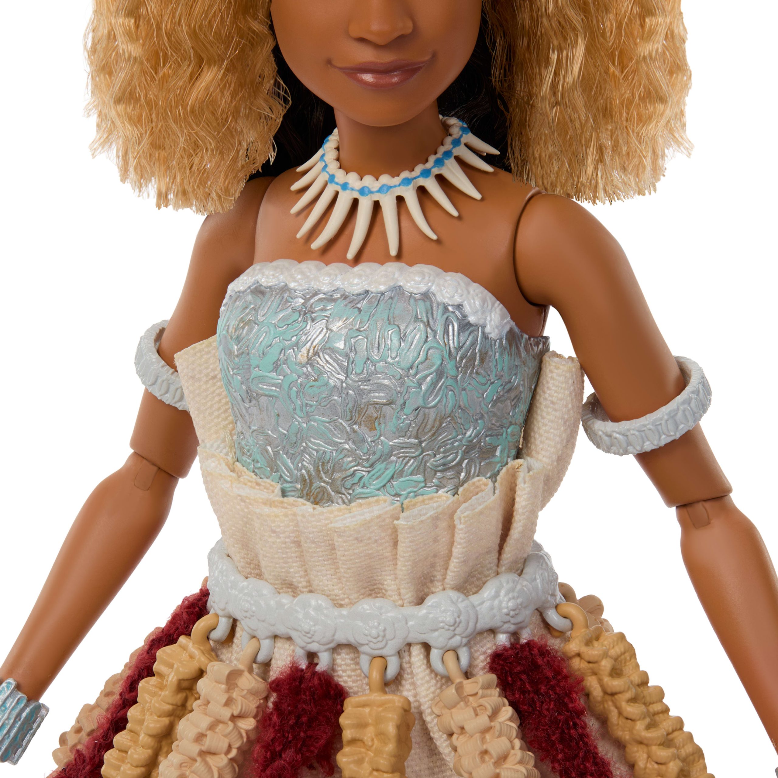 Disney Collector Moana Collectible Fashion Doll in Live-Action Ceremonial Look With Shell Accessory - Image 3