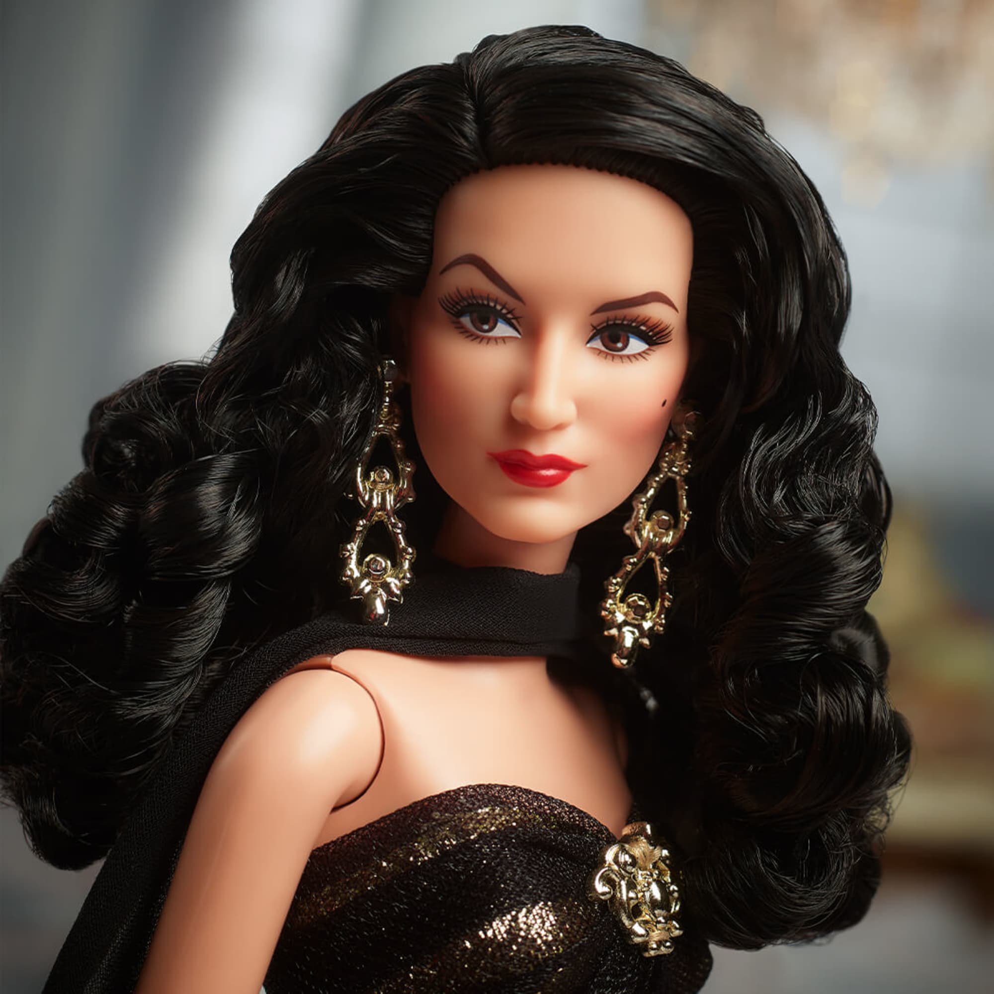 María Félix BARBIE Tribute Collection Doll - Image 9