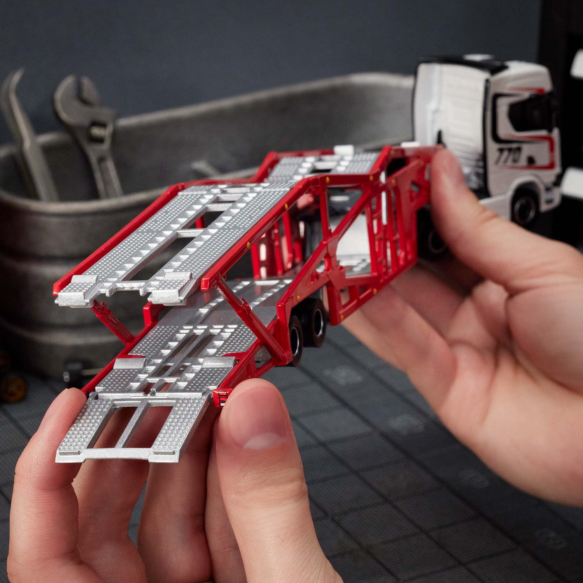 Hot Wheels Elite 64 Scania 770 S - Image 15
