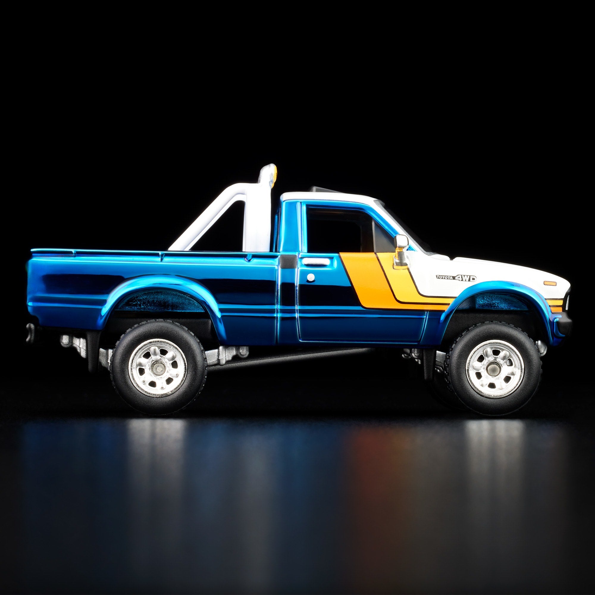 Hot Wheels RLC Exclusive '81 Toyota SR5 4WD - Image 6