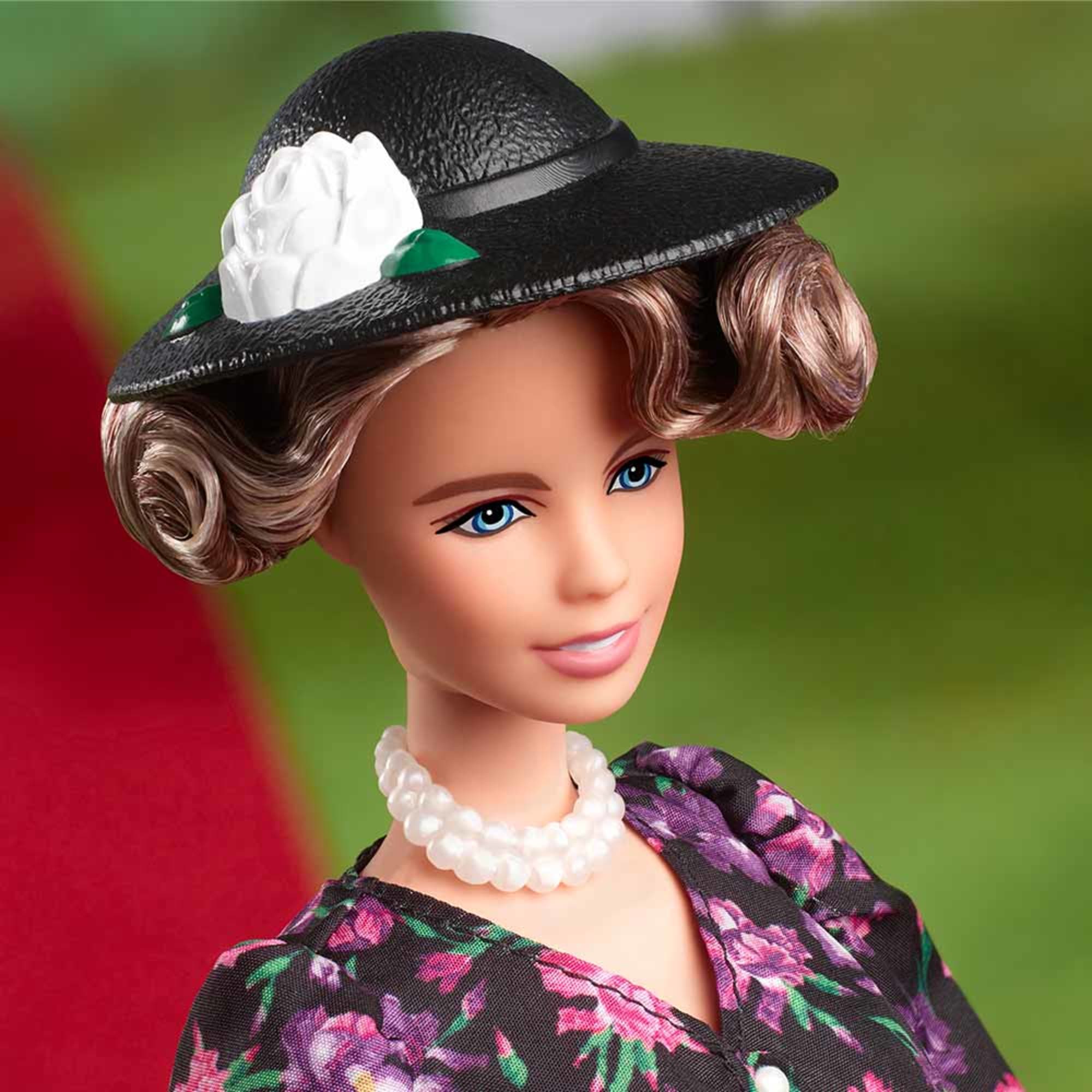 Eleanor Roosevelt Barbie Inspiring Women Doll - Image 5