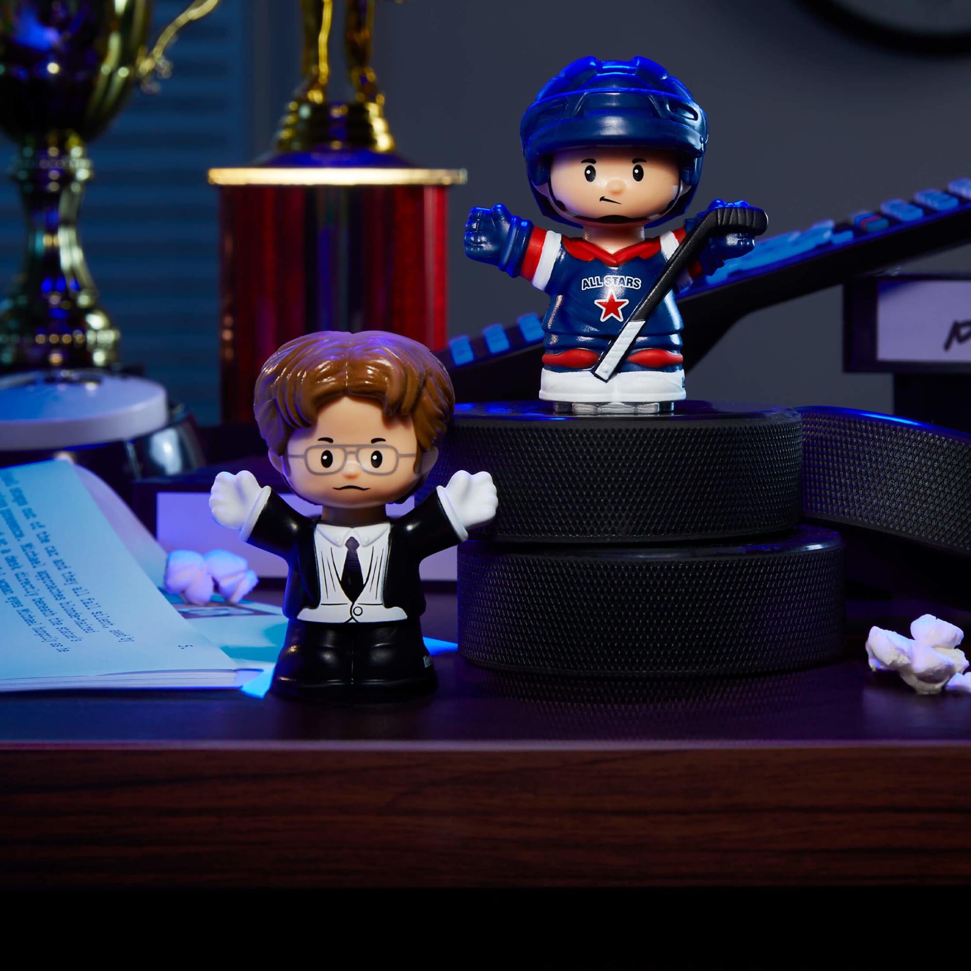 Little People Collector The Office Threat Level Midnight Set - Image 7